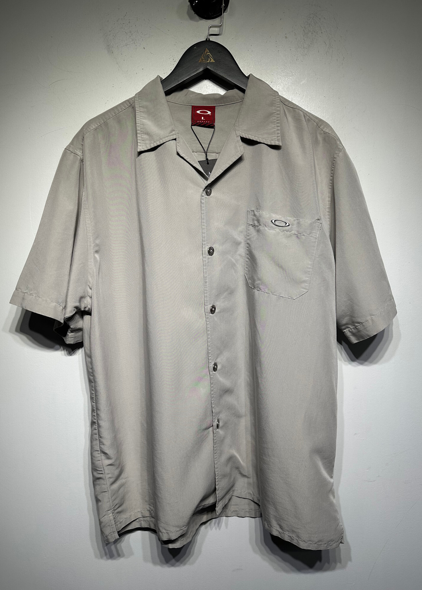 Oakley Grey Metal Logo BU L