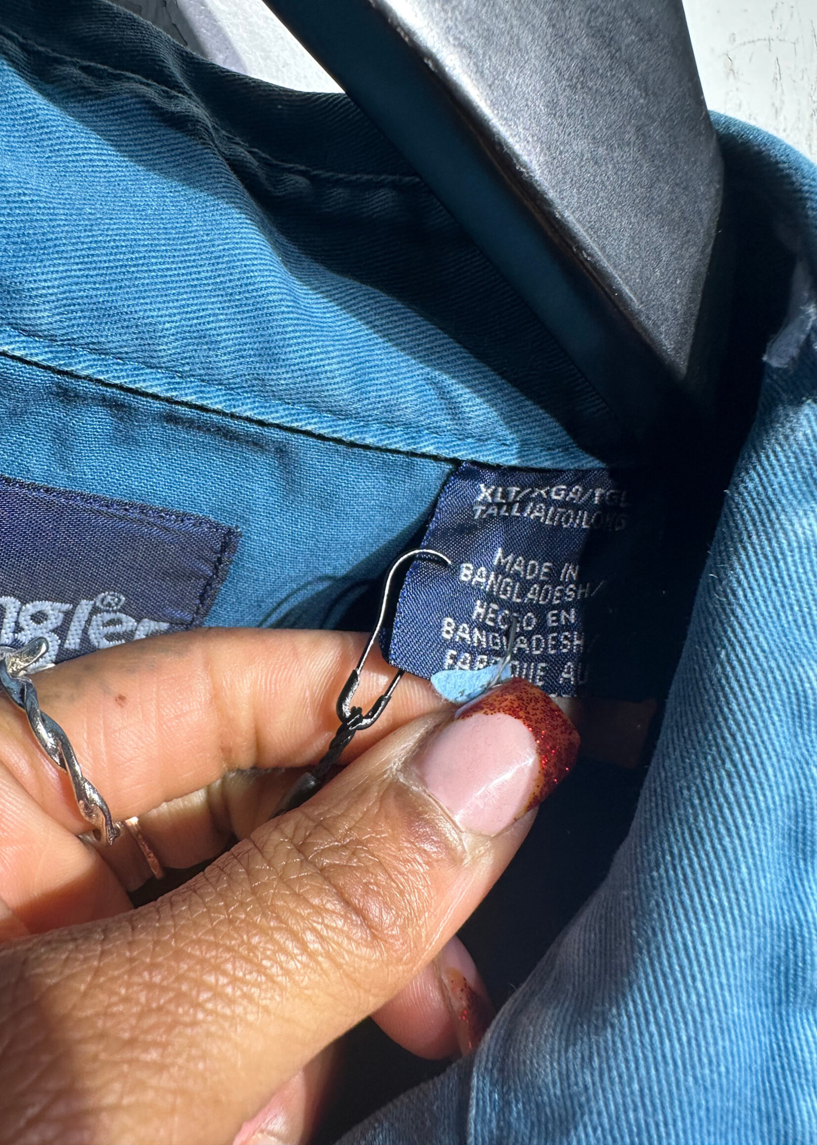 Wrangler Sun Faded Distressed Blue Snap BU XL