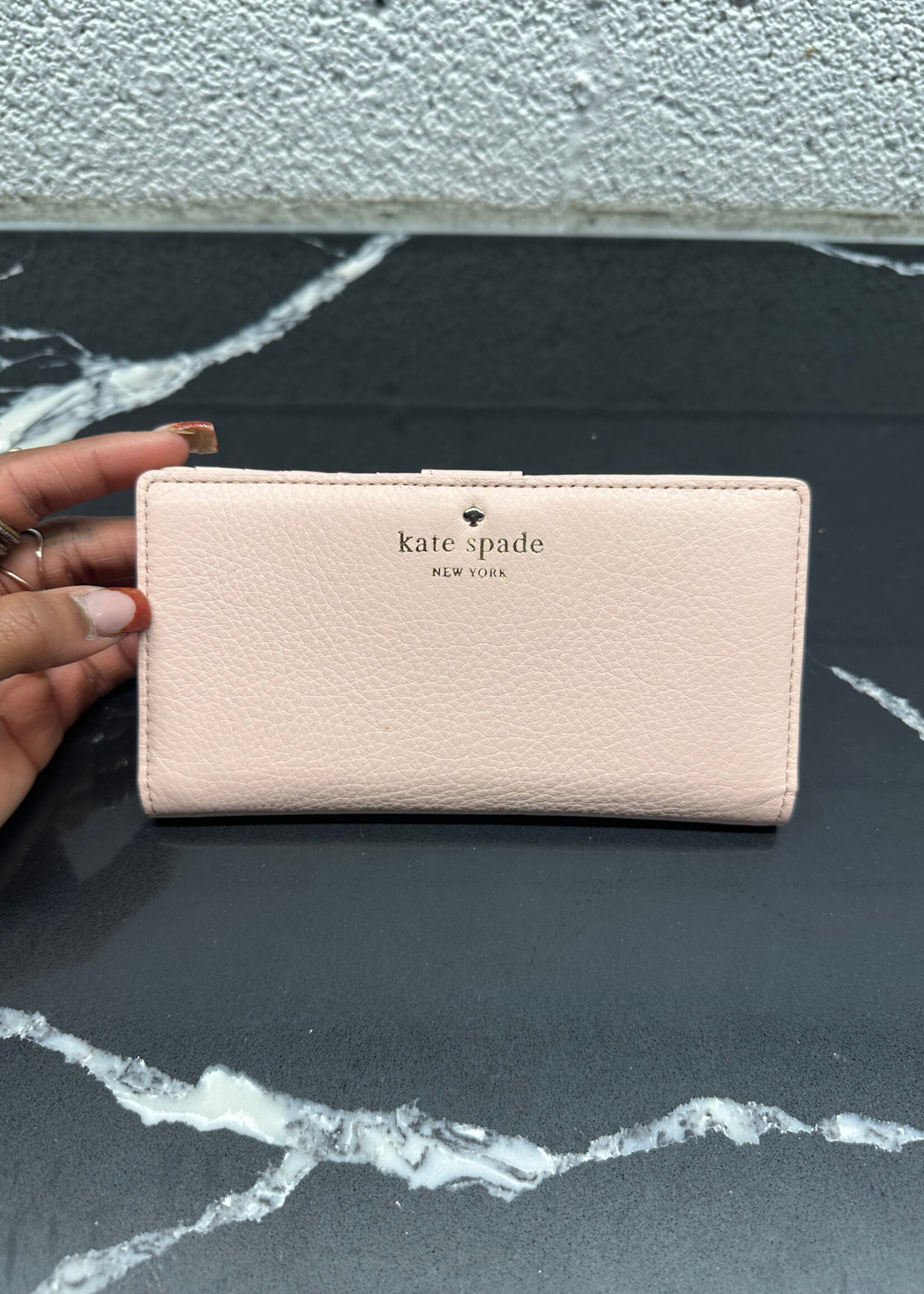 Kate Spade New York Pale Pink Wallet in Box