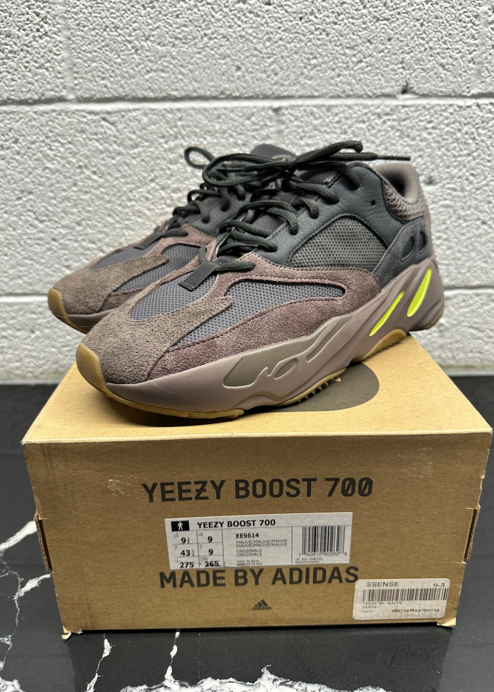 Yeezy Boost 700 Mauve Sneakers Masc 9.5
