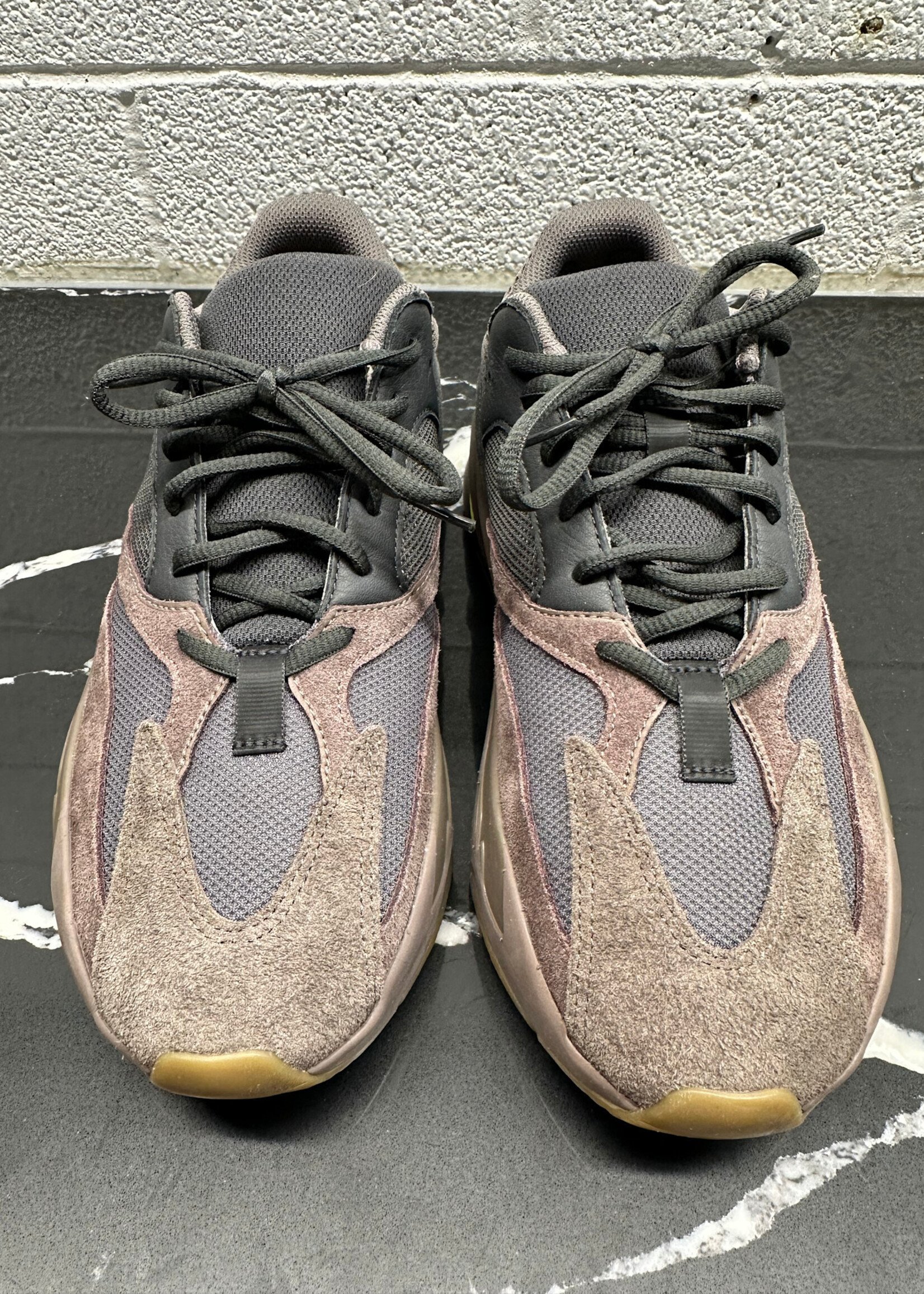 Yeezy Boost 700 Mauve Sneakers Masc 9.5