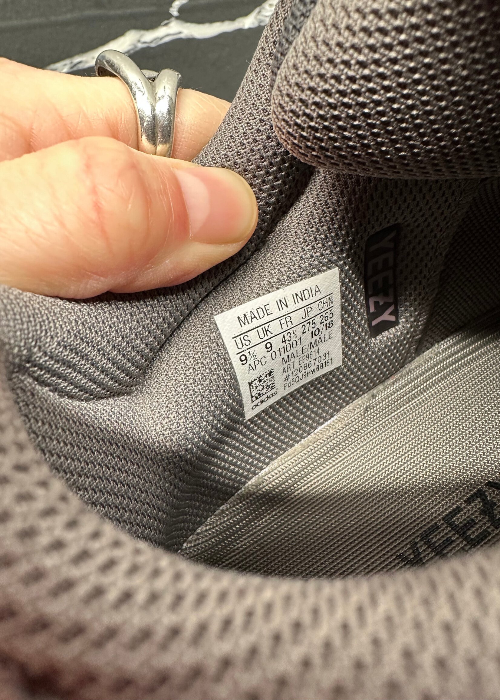 Yeezy Boost 700 Mauve Sneakers Masc 9.5