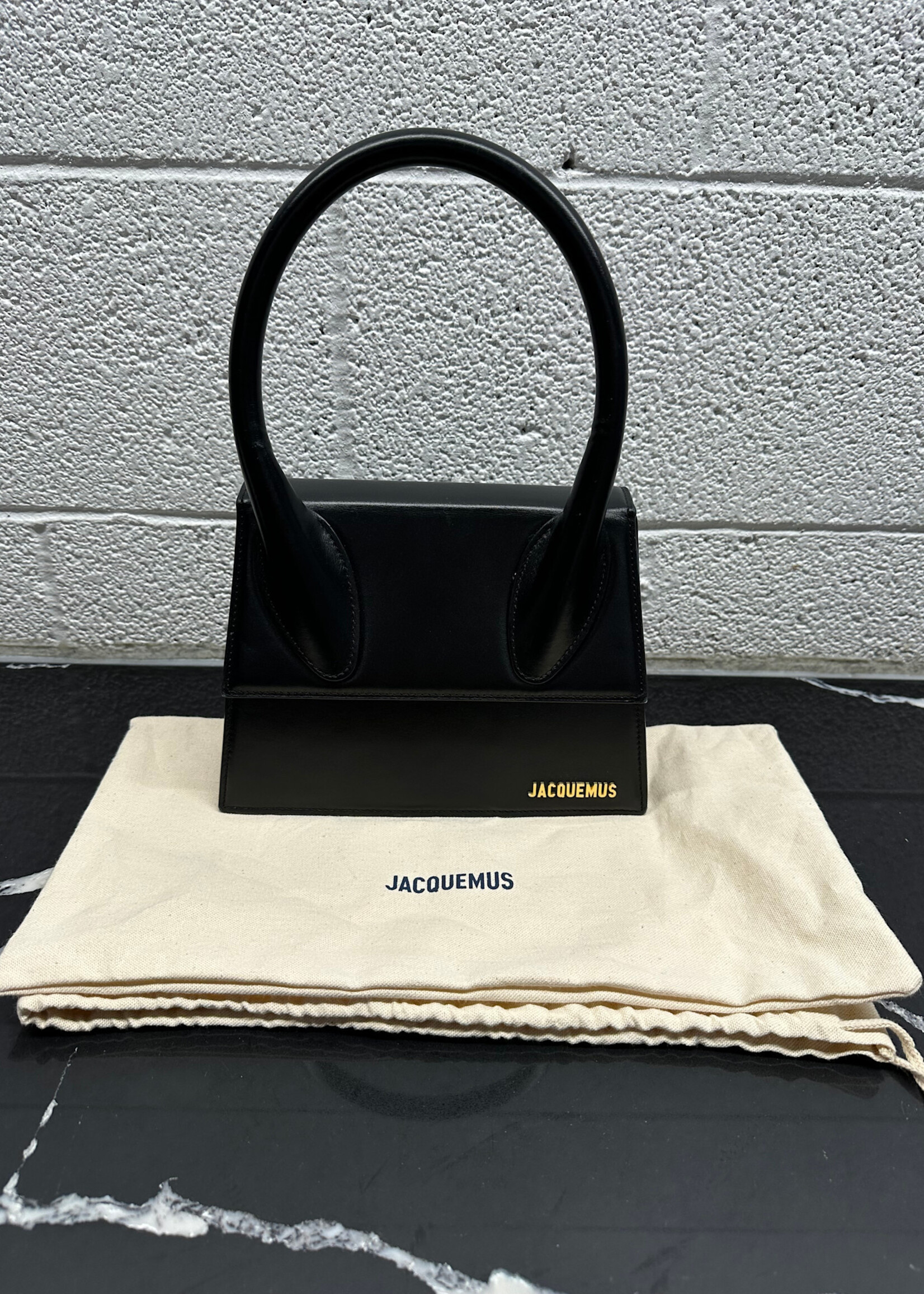 Jacquemus Le Grand Chiquito