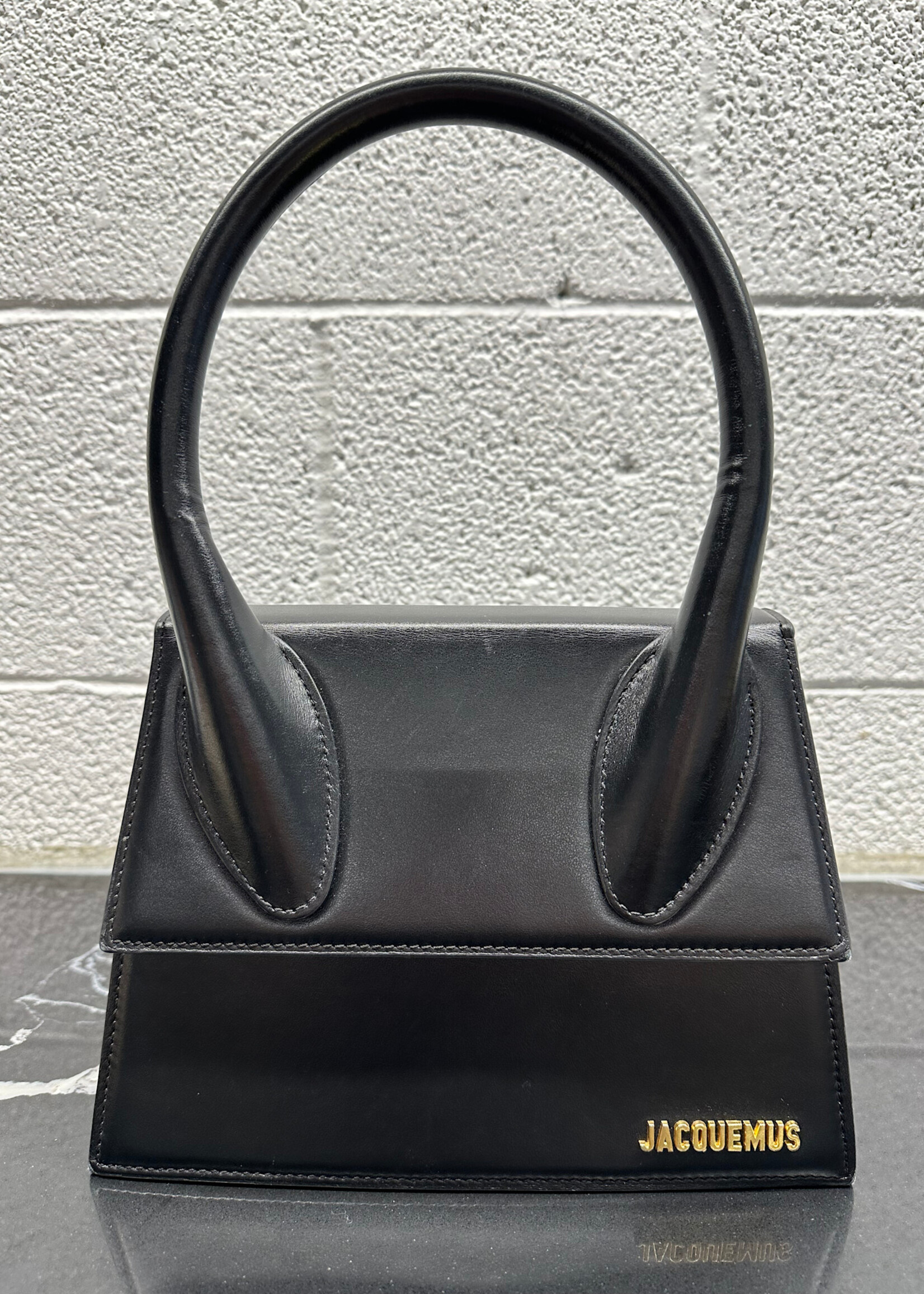 Jacquemus Le Grand Chiquito