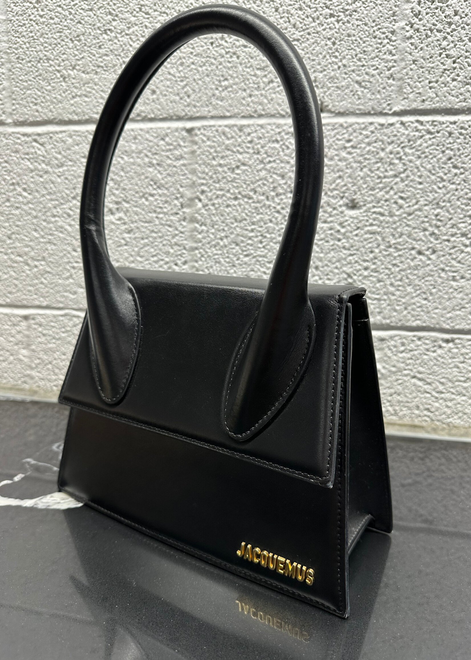 Jacquemus Le Grand Chiquito