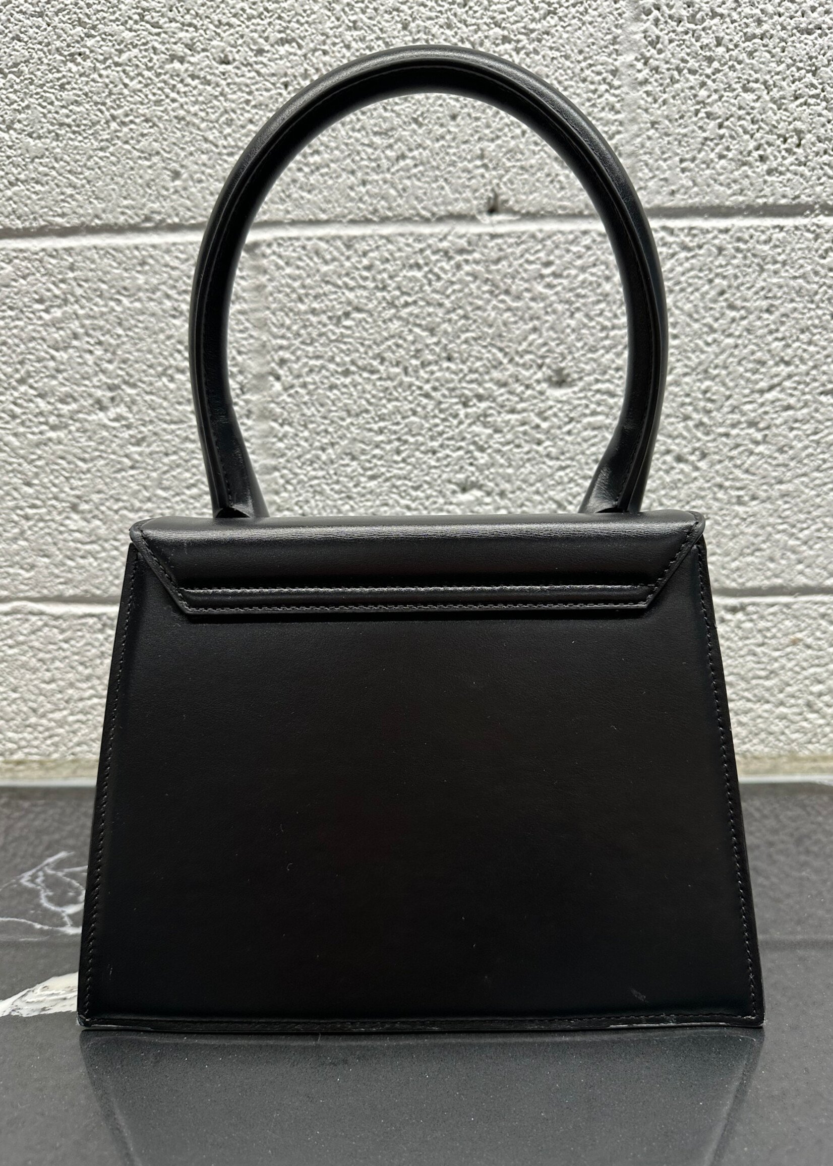 Jacquemus Le Grand Chiquito