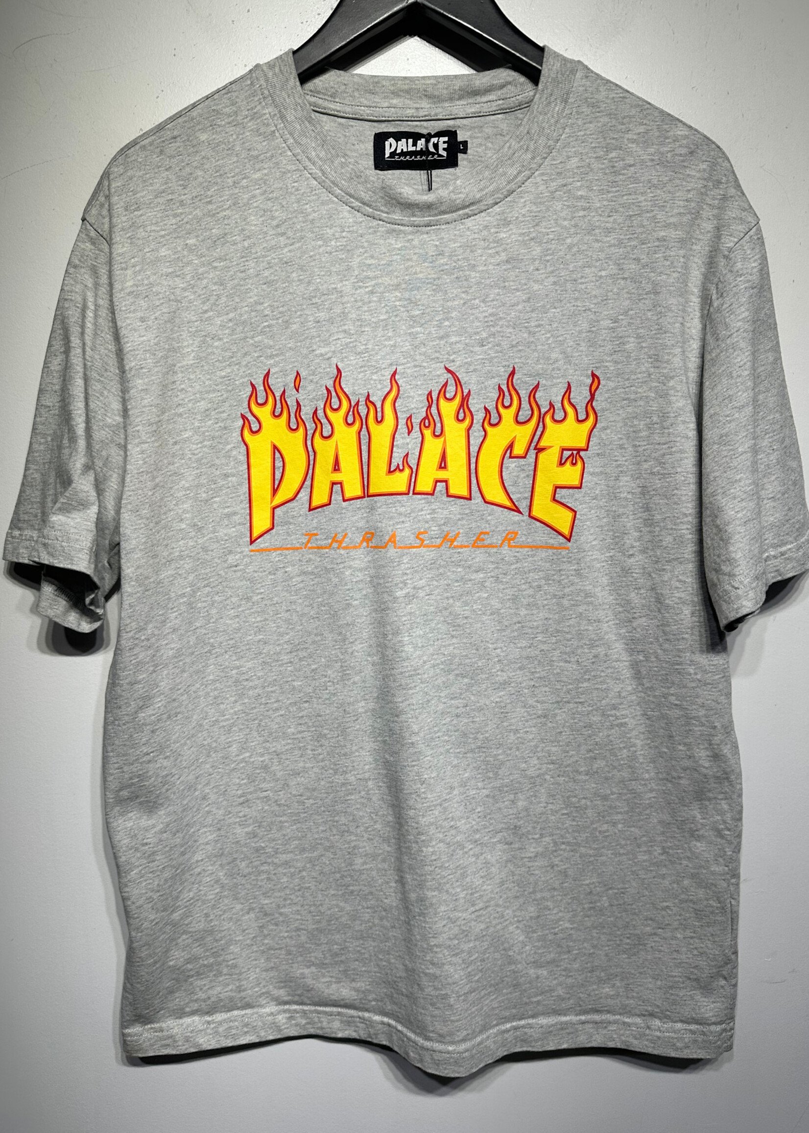 Palace X Thrasher Grey Flame Tee L