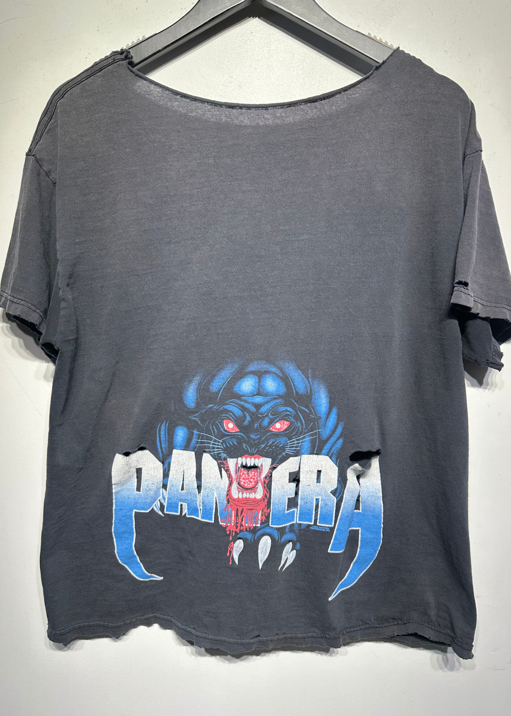 Pantera Cut Neck Vintage Panther Tee L