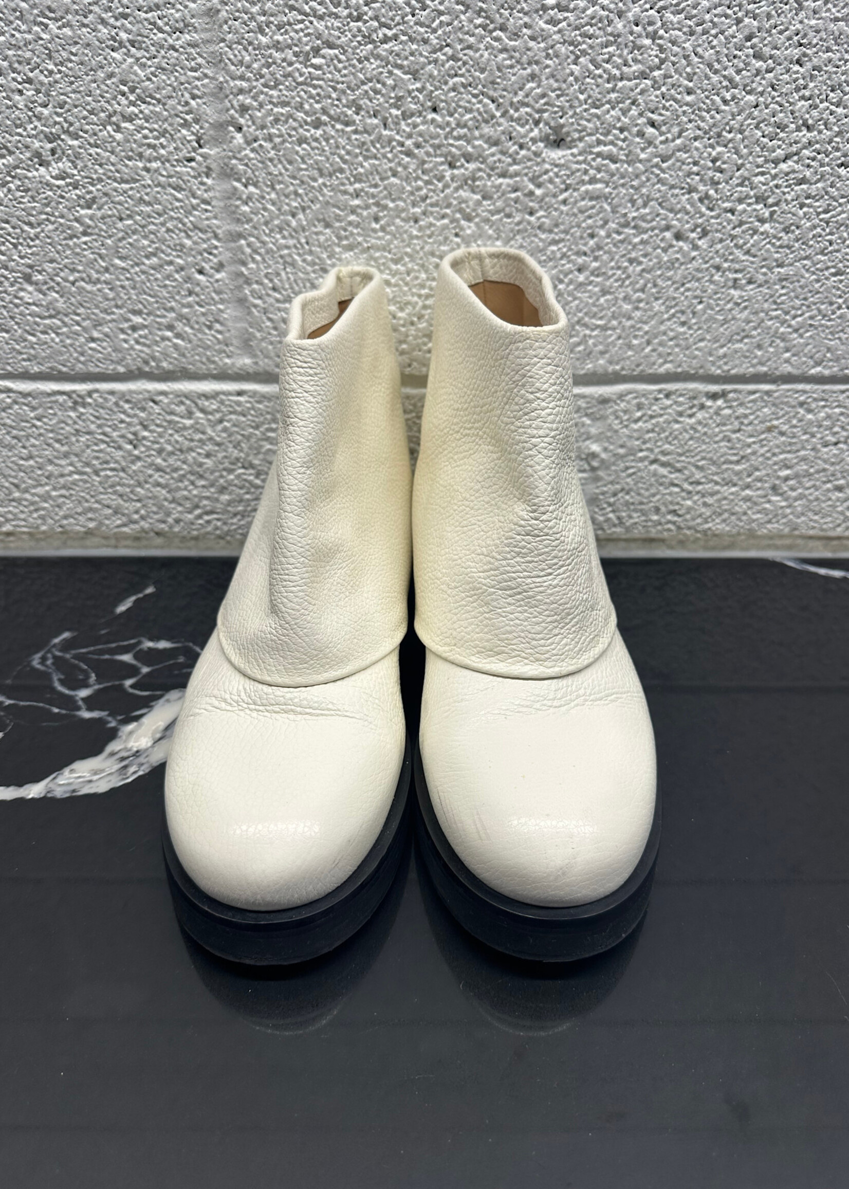 JW Anderson White Fold Over Boots 41/8