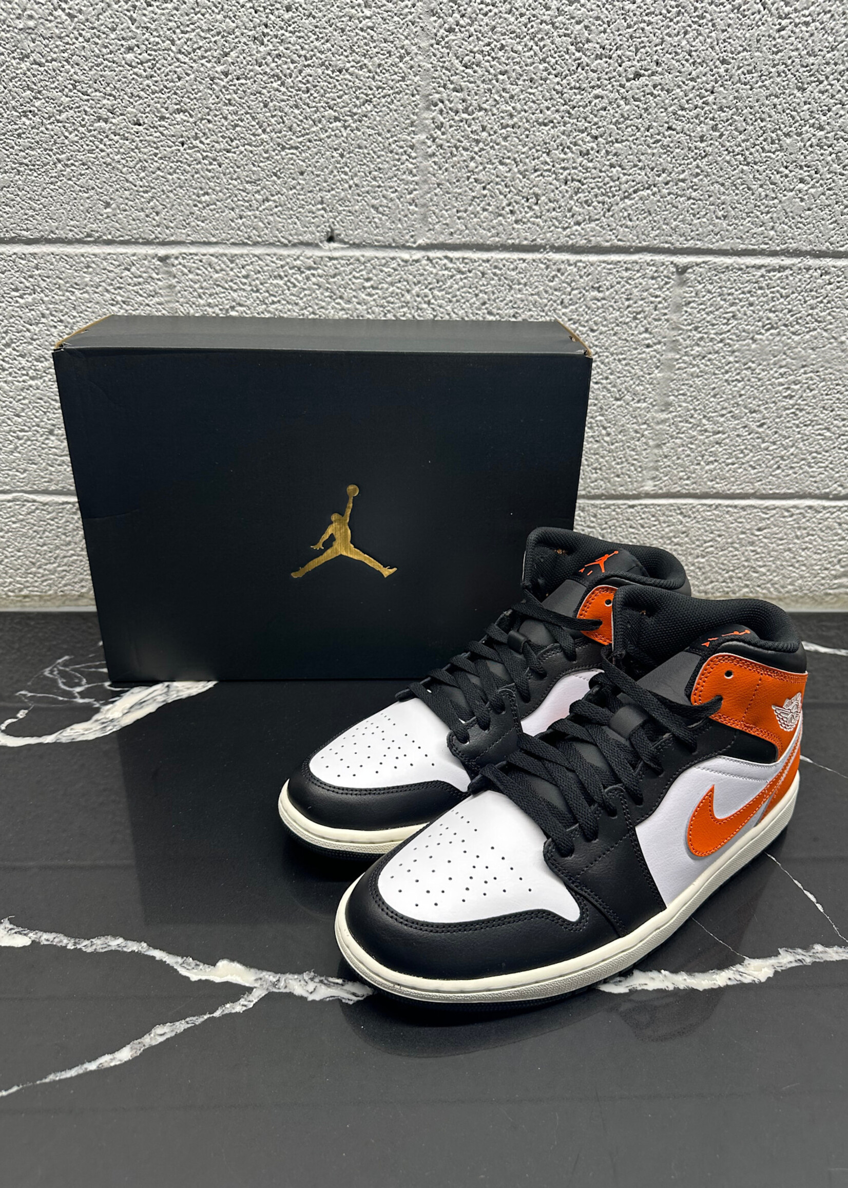 DS Jordan One Mid "Starfish" Sneakers 12