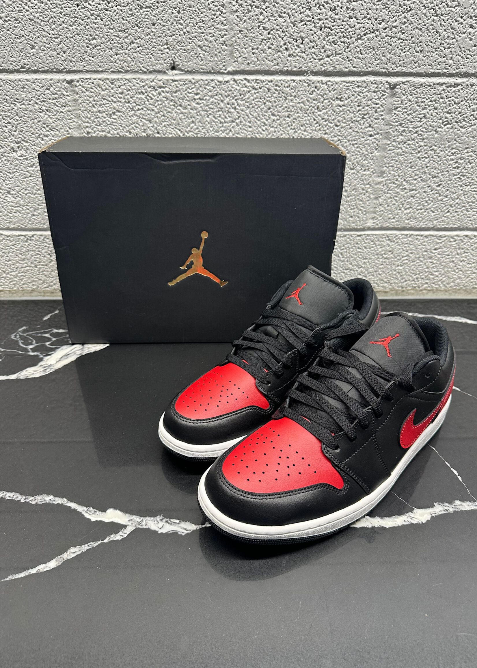 DS Jordan One Low Black Toe Sneakers 12