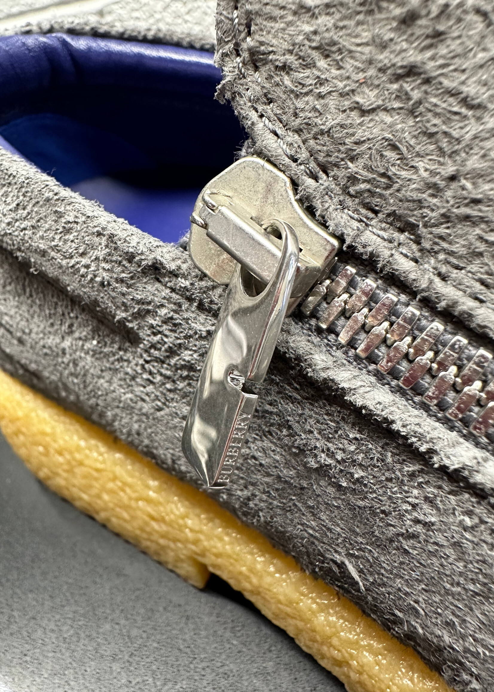 Burberry Prosum Gray Suede Chance Loafers 42/9