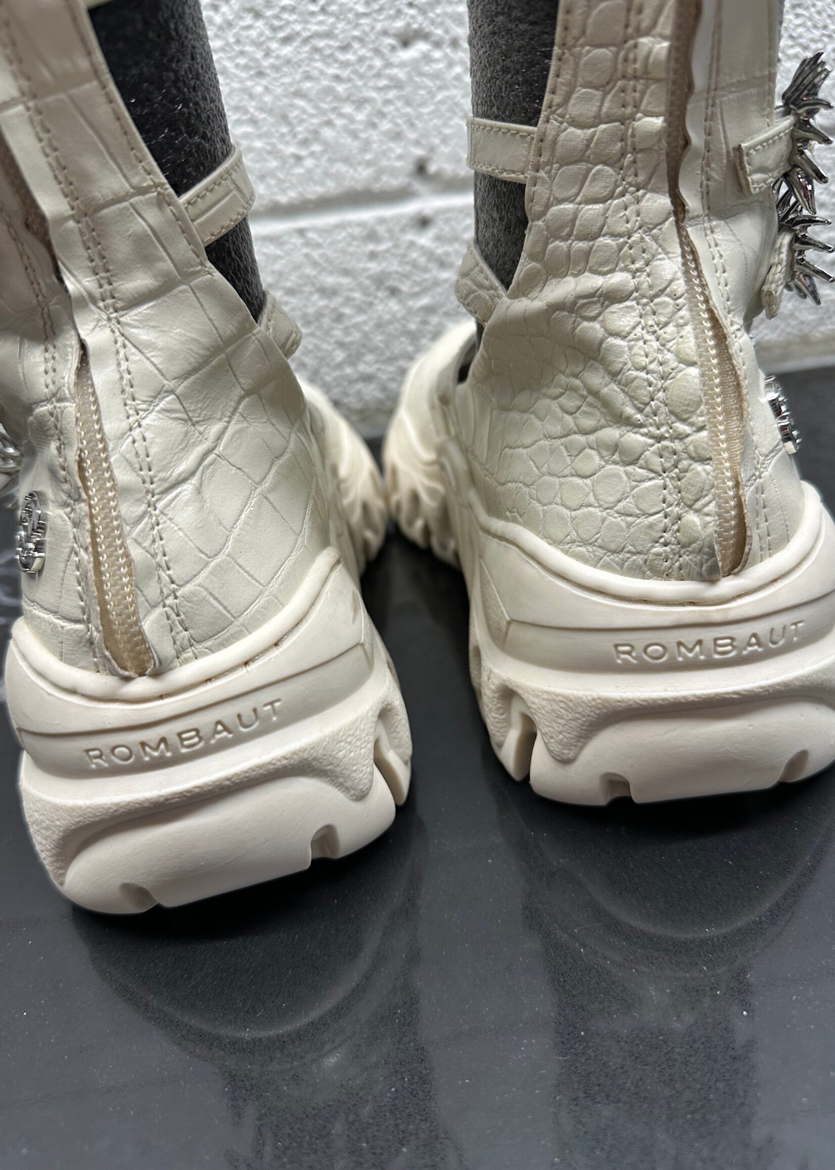 Rombaut White Croc Maryjanes 36/6