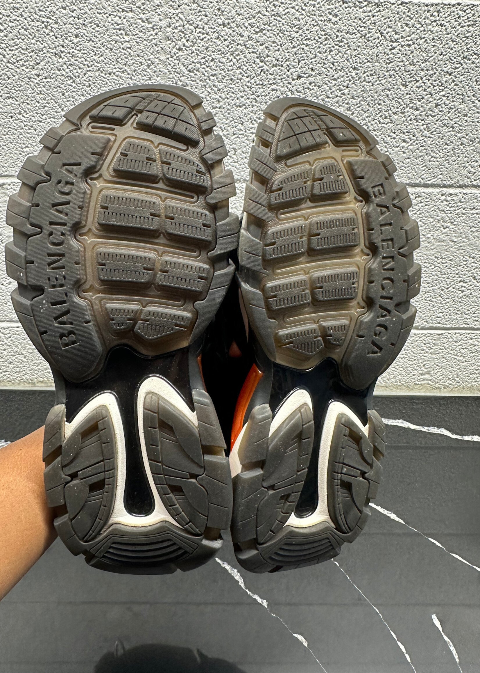 Balenciaga Black Red Track Runner Slide 41/8