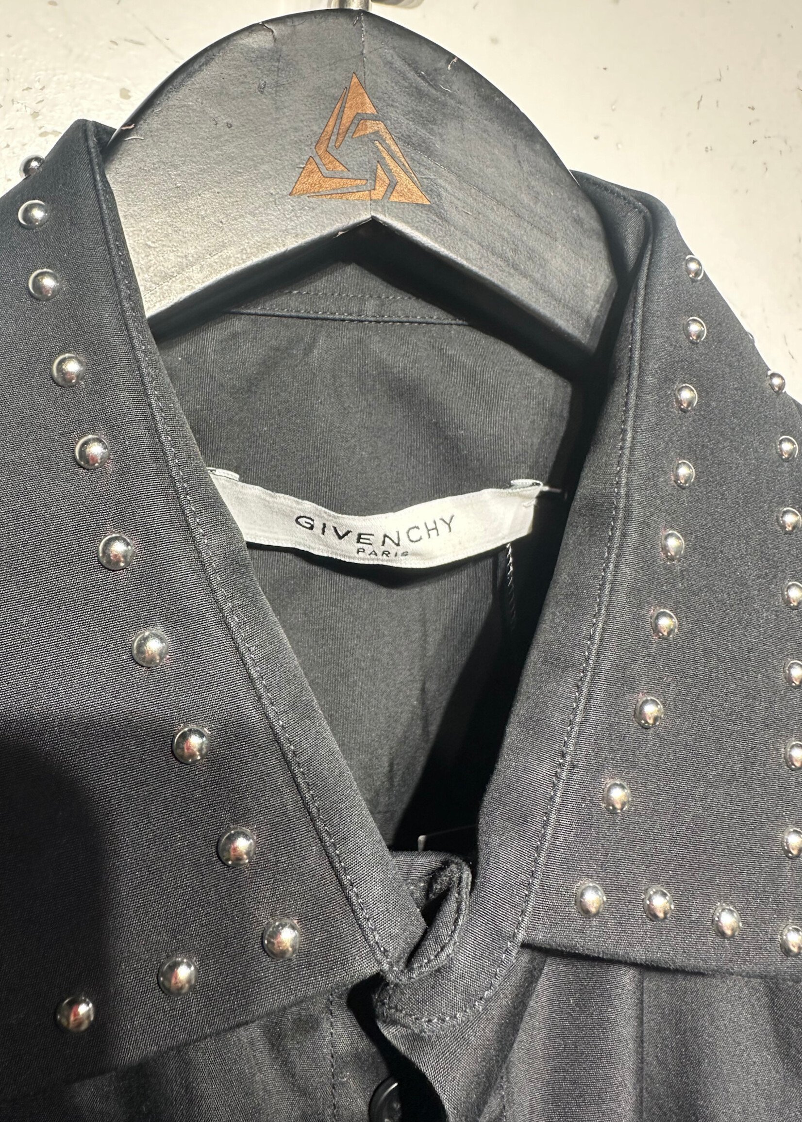 Givenchy Black Studded Collar BU Masc M