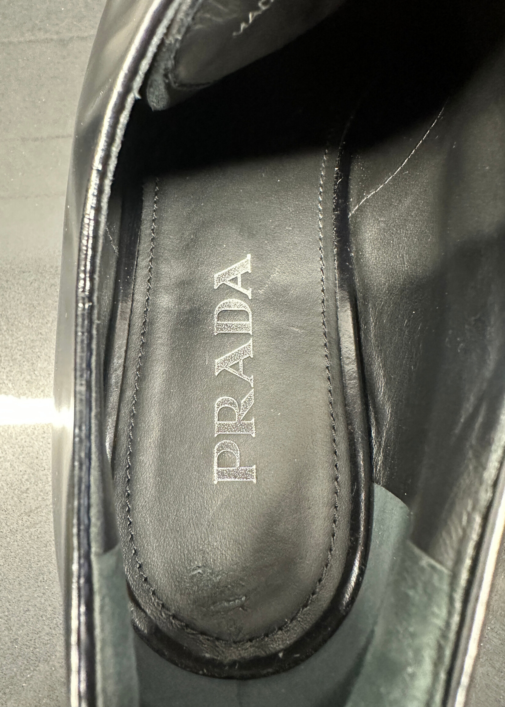 Prada Chunky Heel Derbies Masc 8 Fem 9.5 AS IS
