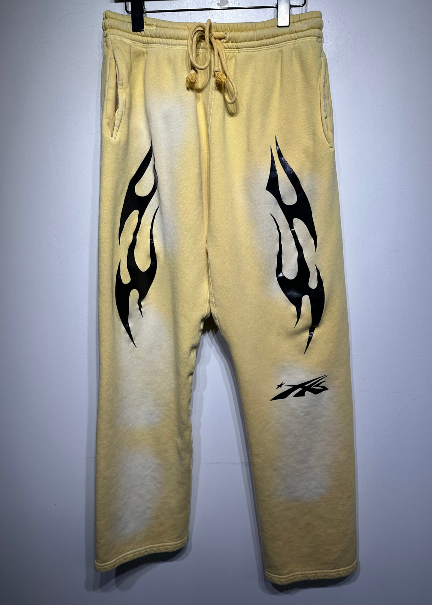 Hellstar Faded Yellow Sweatpants L