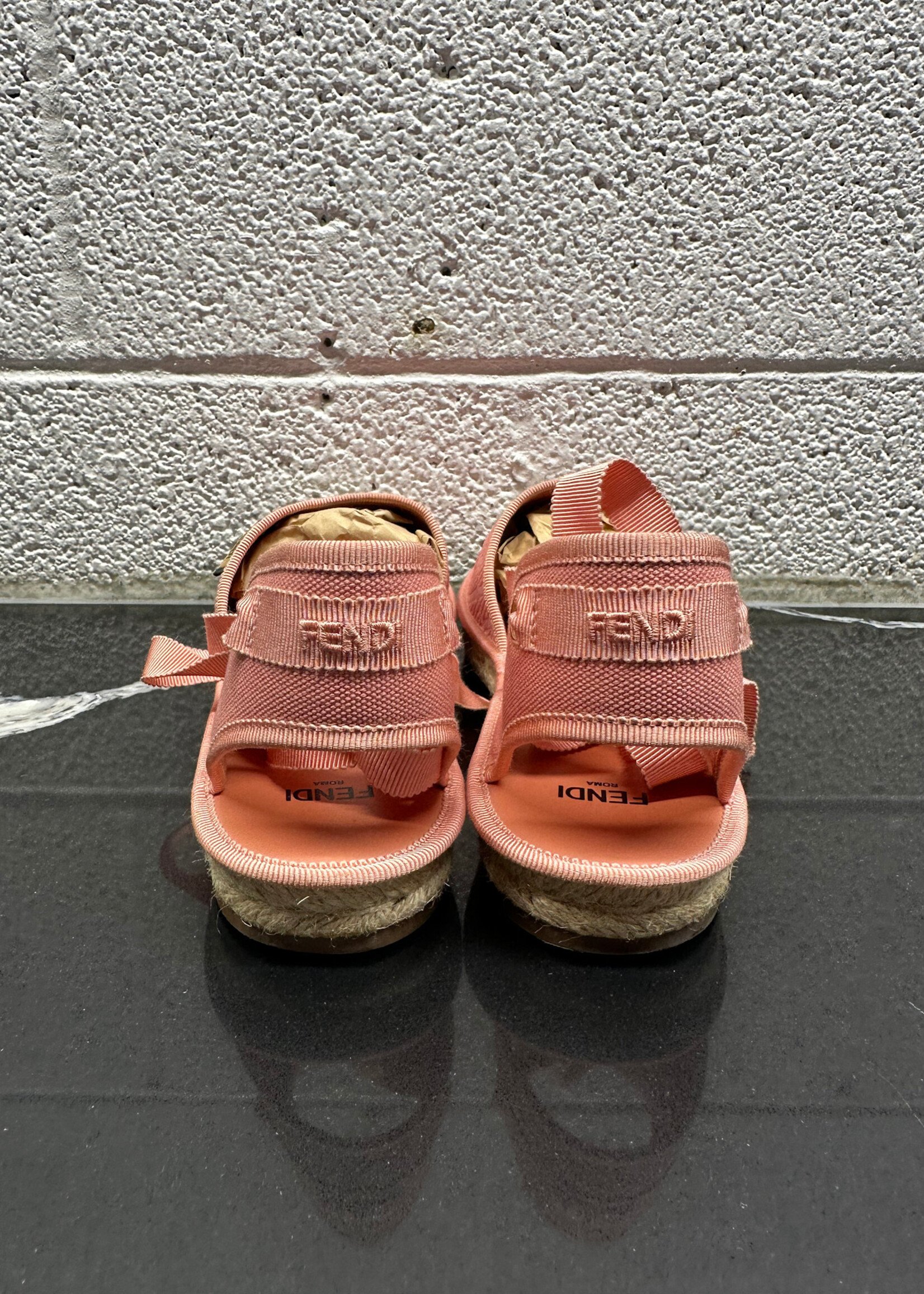 Fendi Pink woven Sandels 8.5
