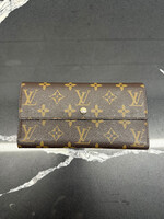 Louis Vuitton Vintage Monogram Wallet
