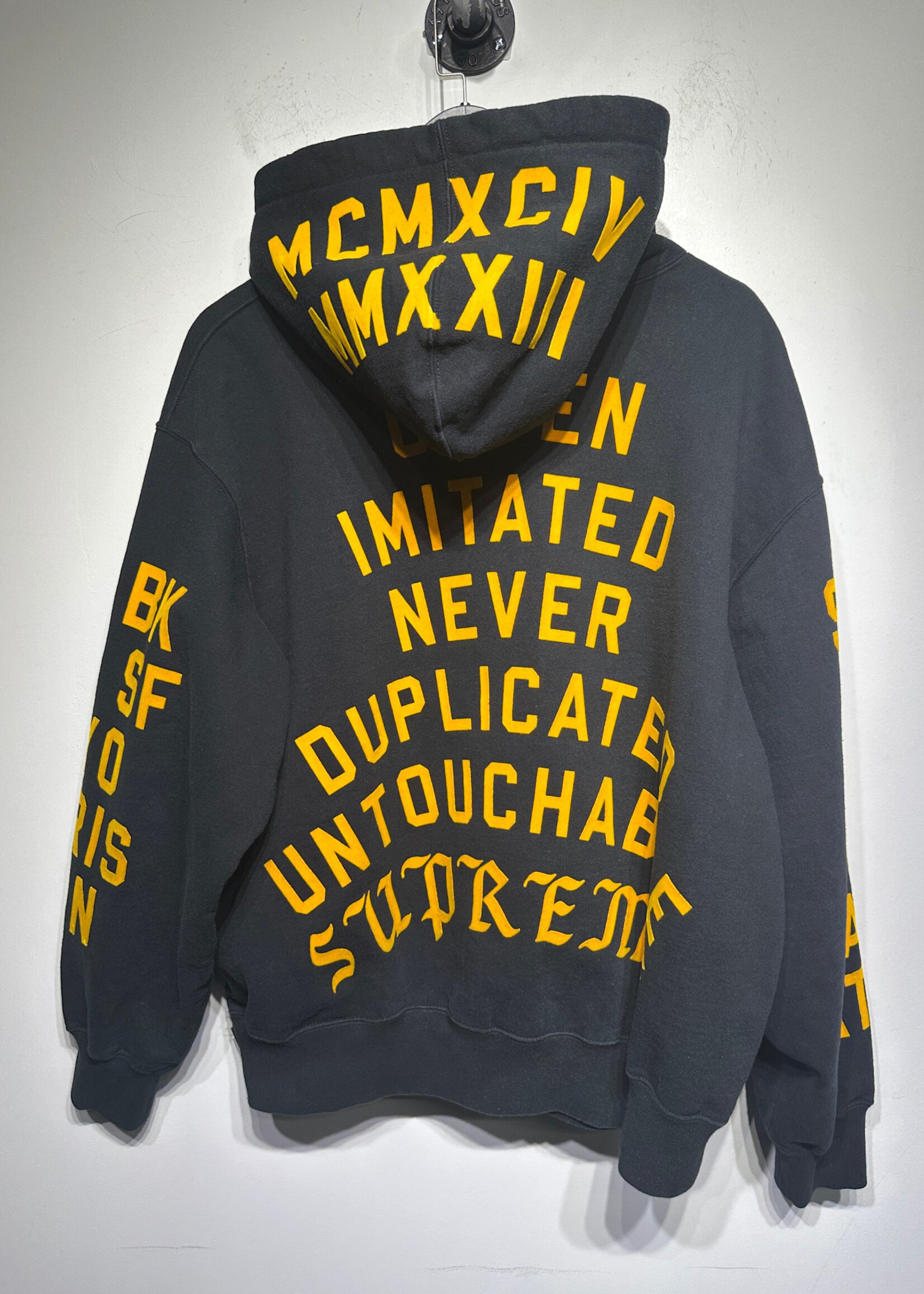 SUPREME WF BLACK YELLOW HOODIE M