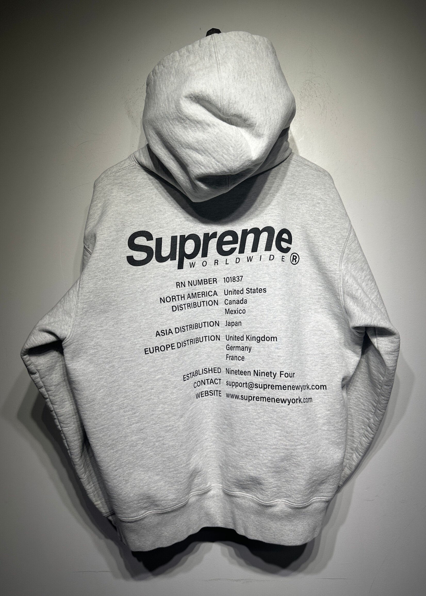 SUPREME GREY WORLDWIDE HOODIE AS IS L