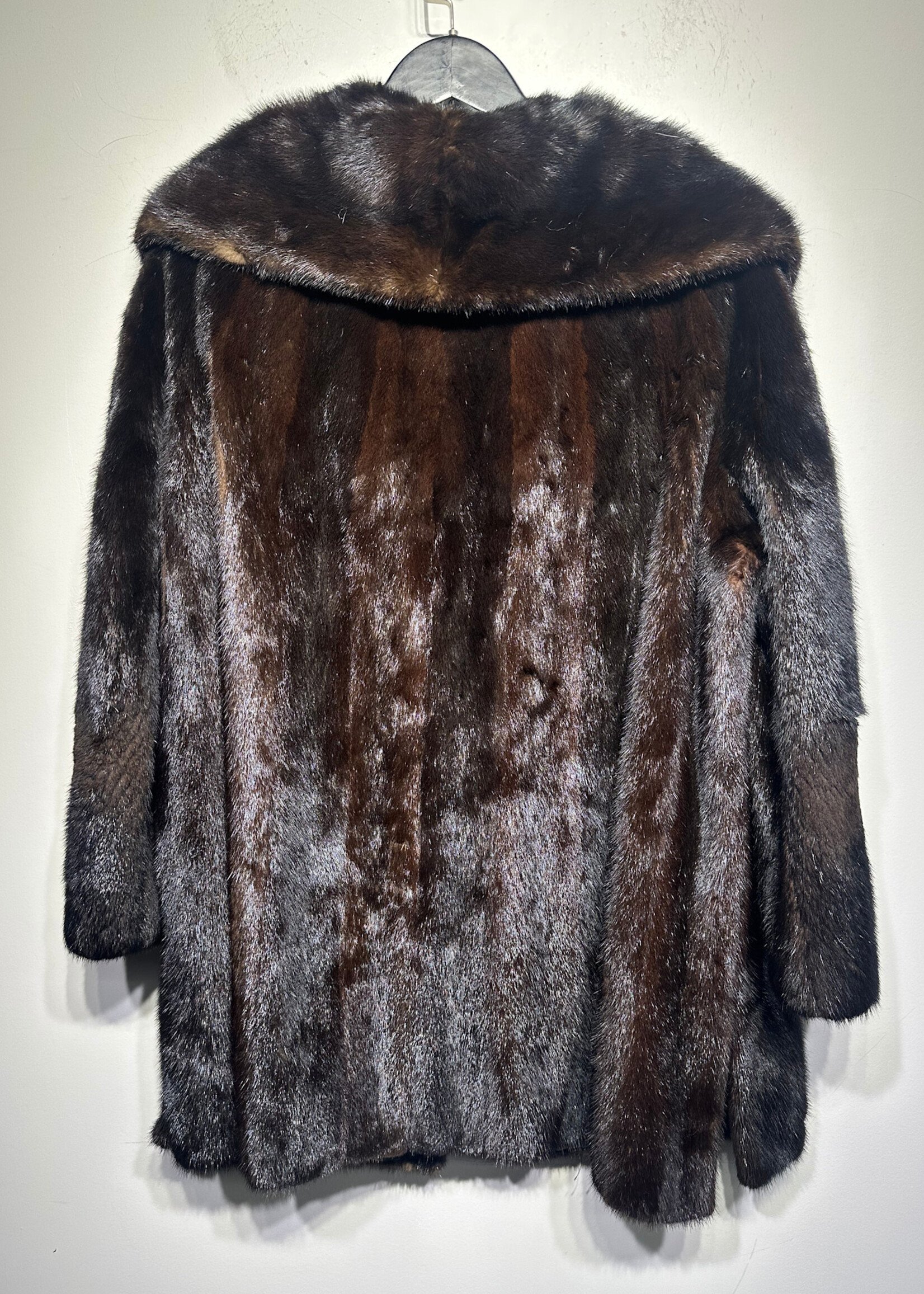 Vintage Dark Brown Mid Length Fur Coat Fem S/M
