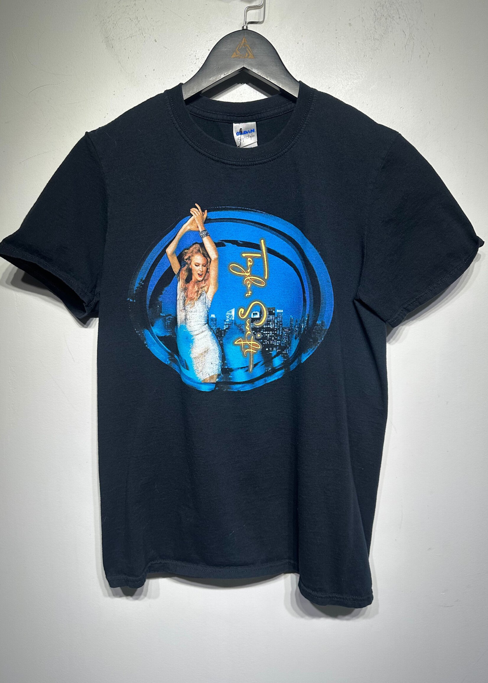 Taylor Swift Early 2000's City Photo Tee Masc S