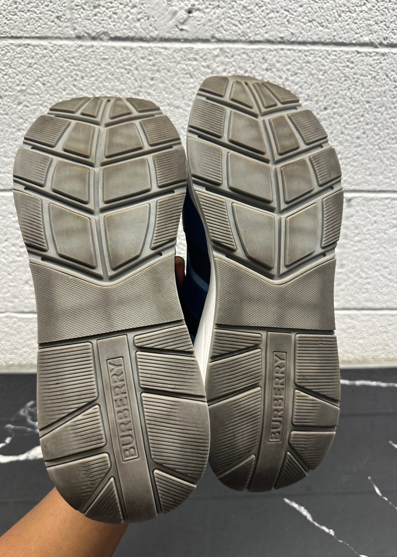 Burberry Blue Velcro Sneaker Masc 11