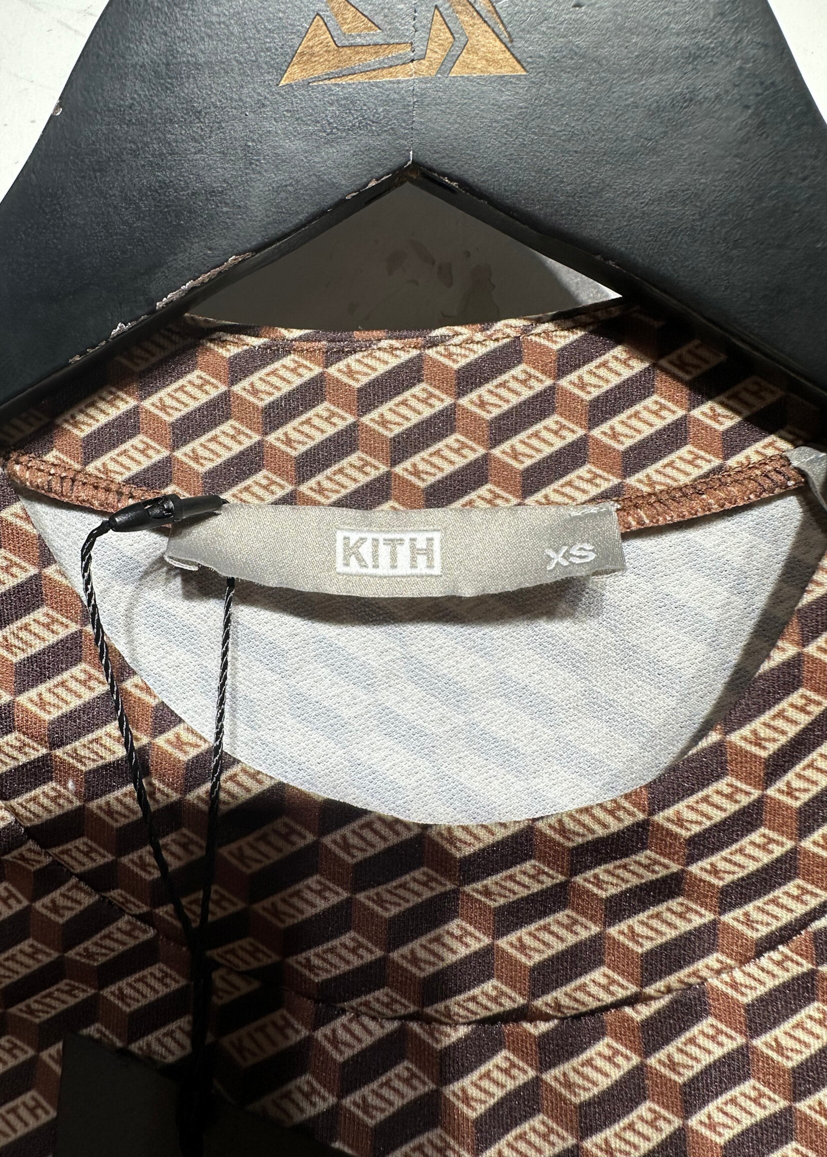 Kith Repeat 3d Logo Graphic Tee Fem XS