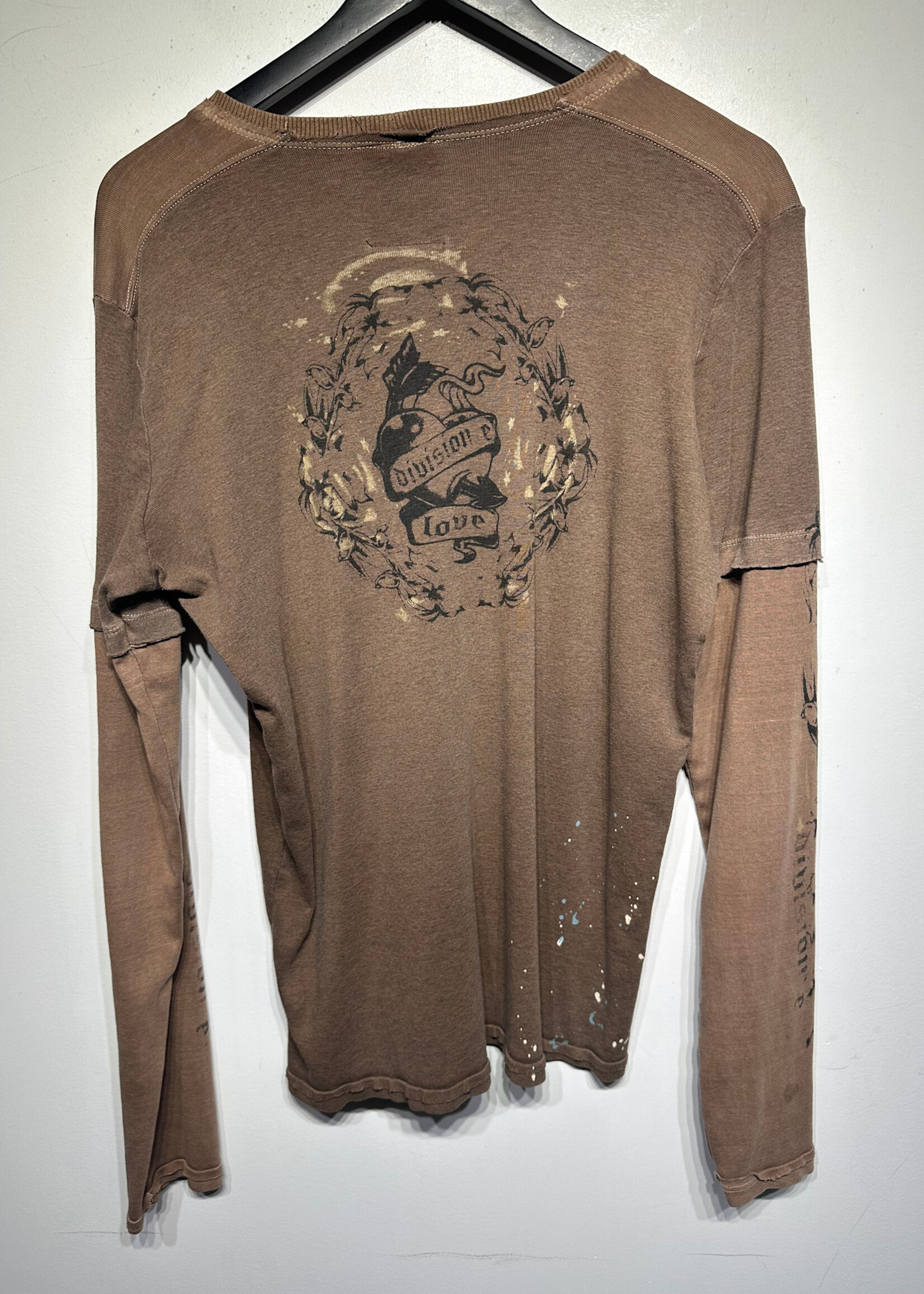 Division E Y2K Spaint Splatter Heart Tee L