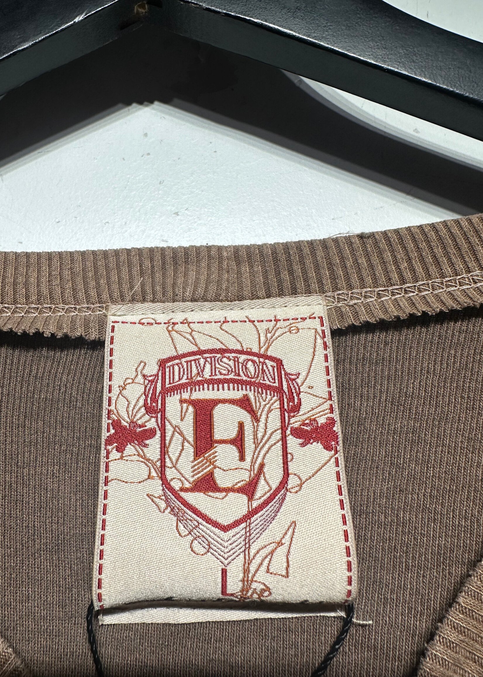 Division E Y2K Spaint Splatter Heart Tee L