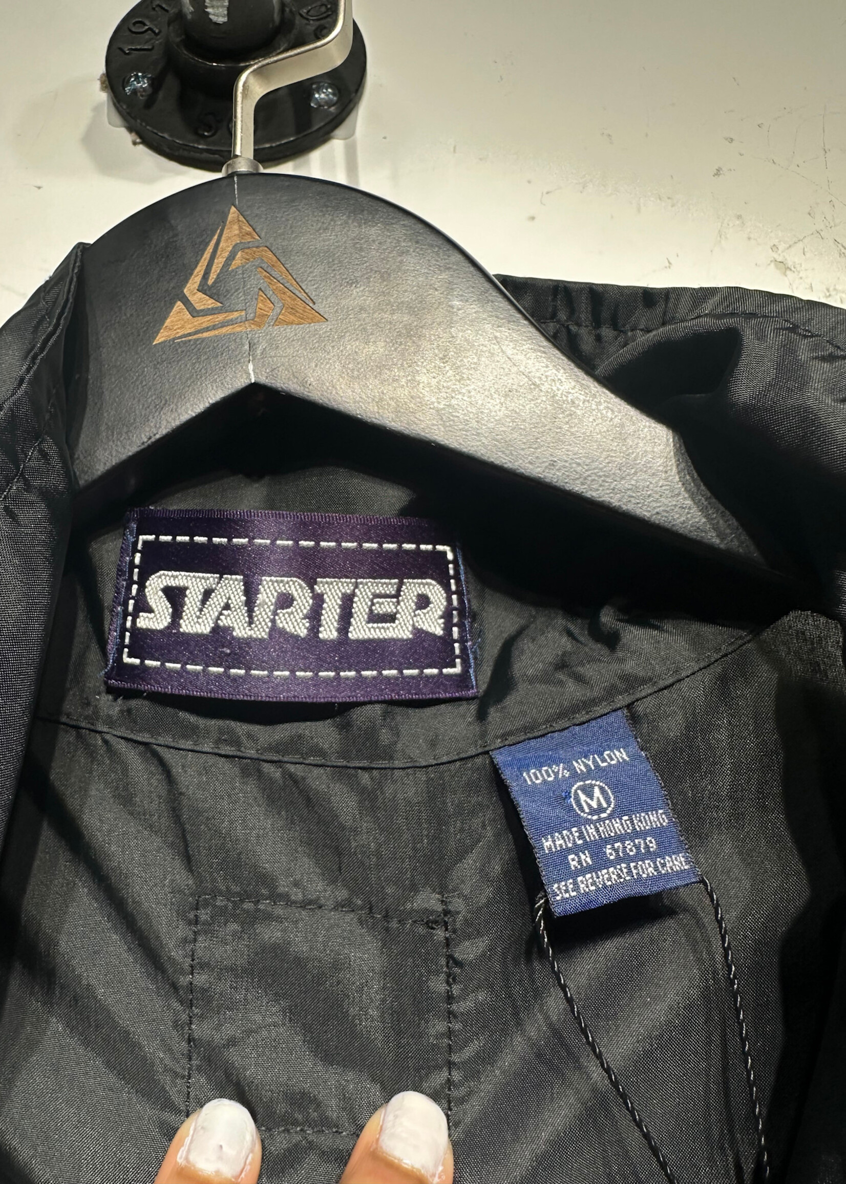 80s STARTER BLACK RAIDER WINDBREAKER M AS IS