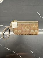 Coach NWT Beige Gold Wristlet