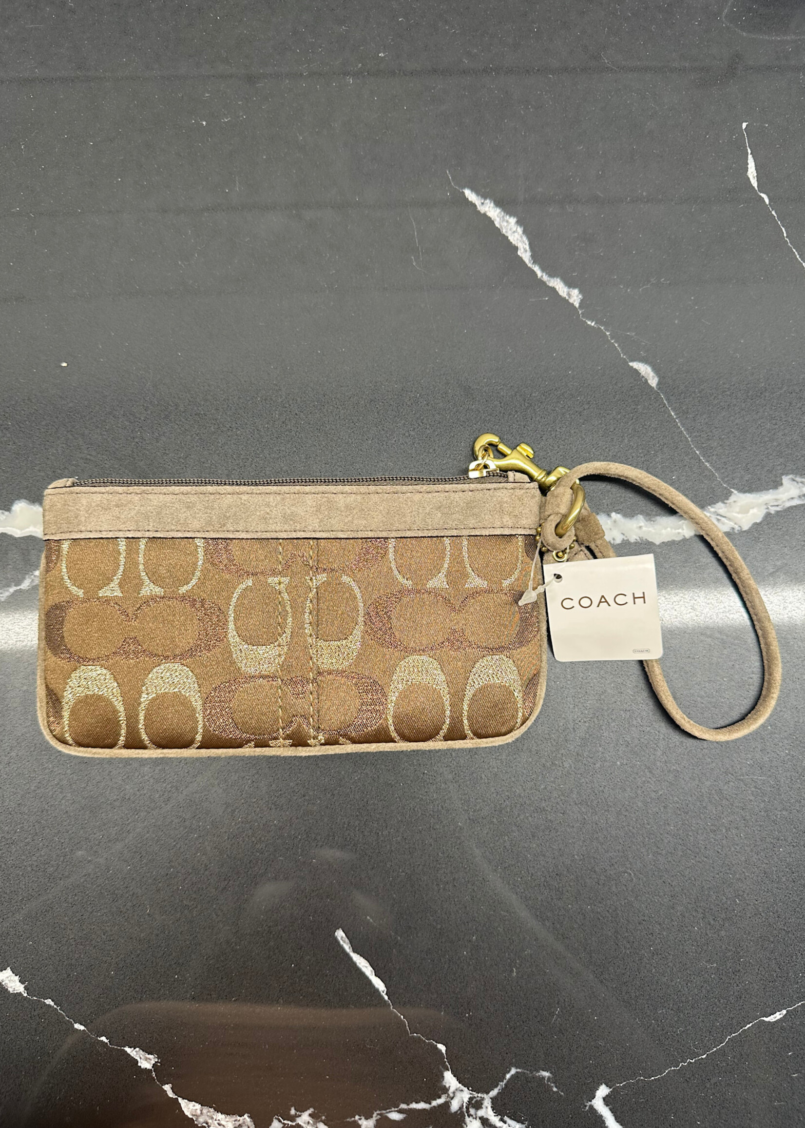 Coach NWT Beige Gold Wristlet