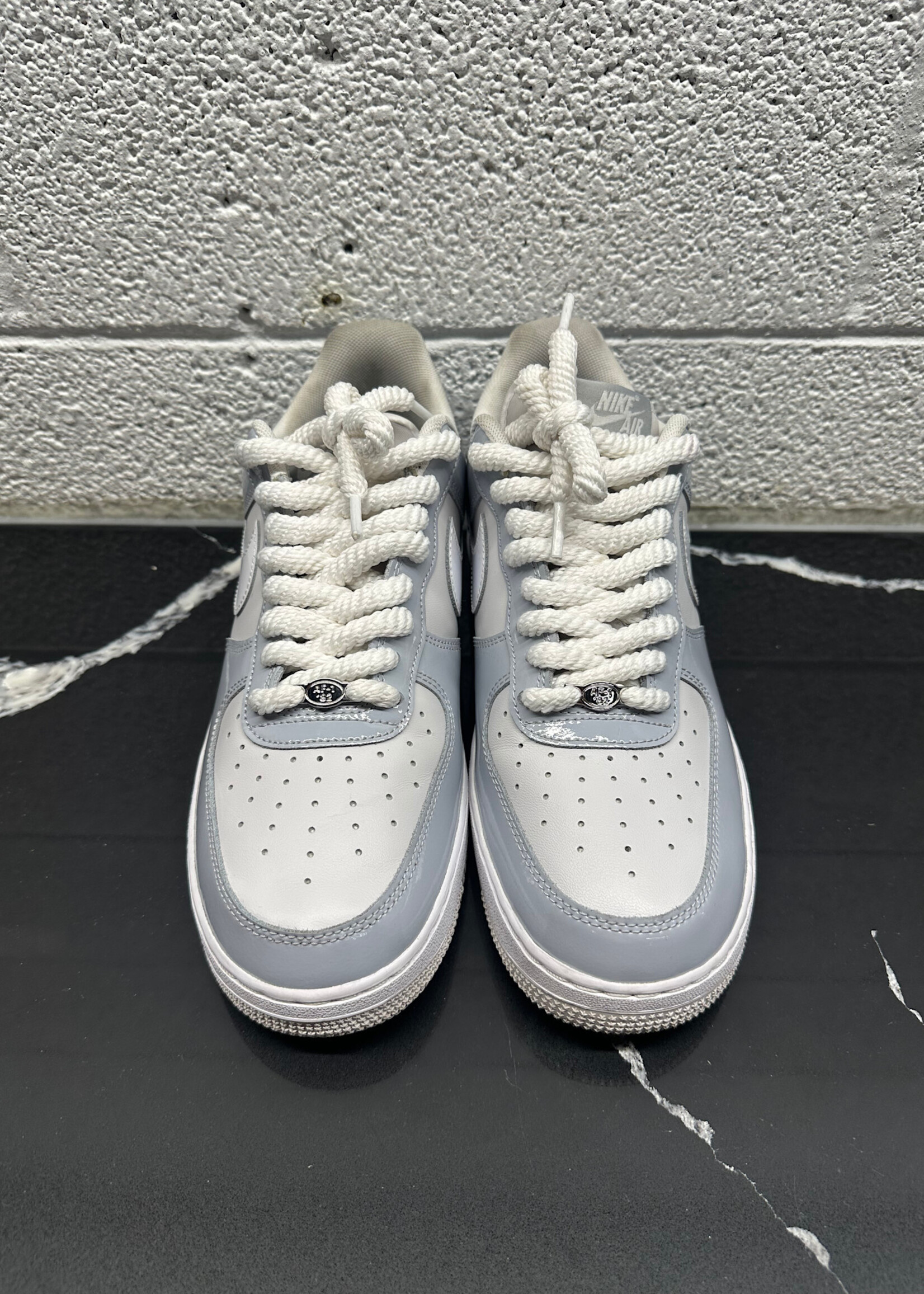 Nike AF1 07 LV8 Grey Patent Masc 10.5