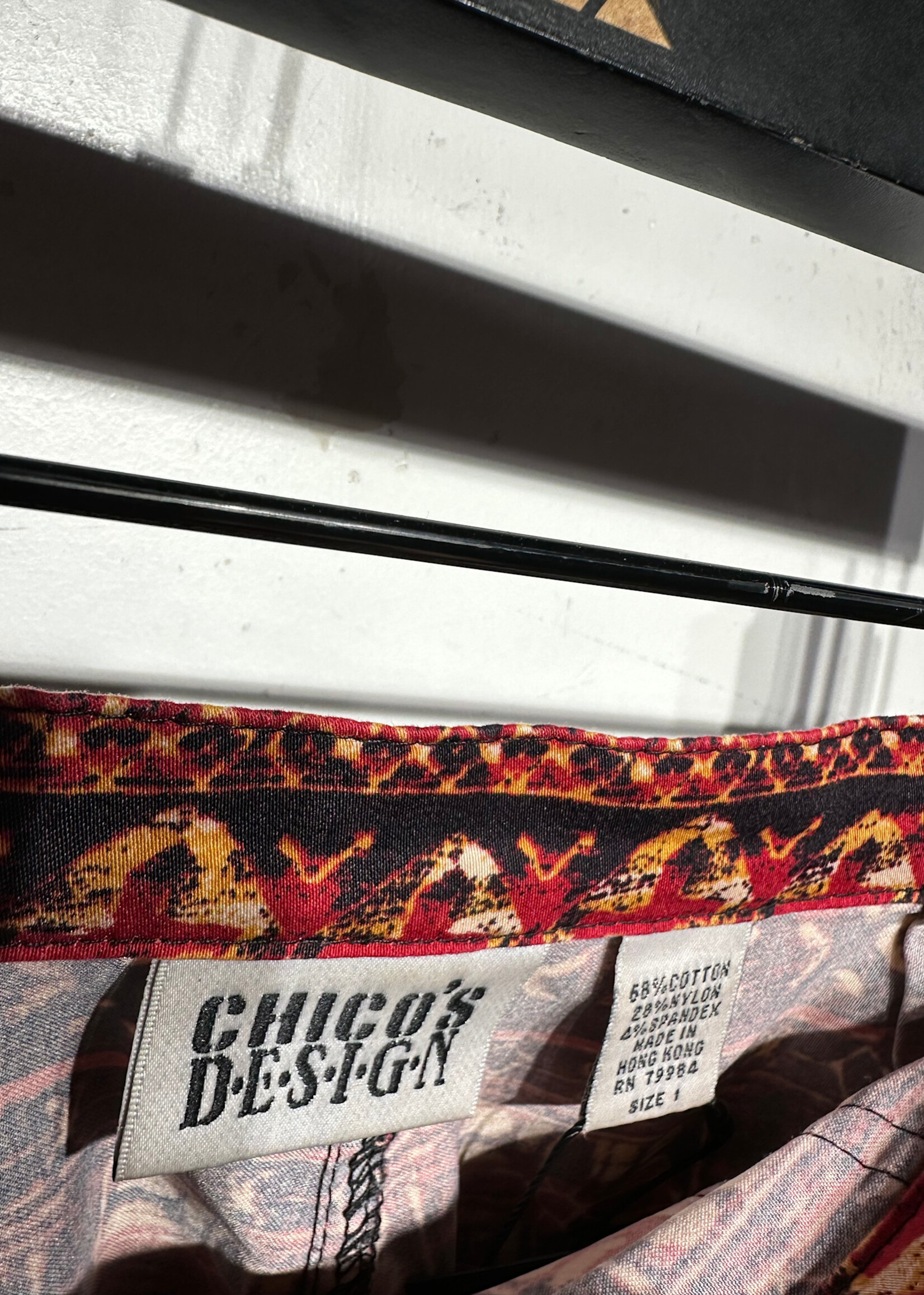 Chicos Design Red Multi Pattern Pants 30 Fem