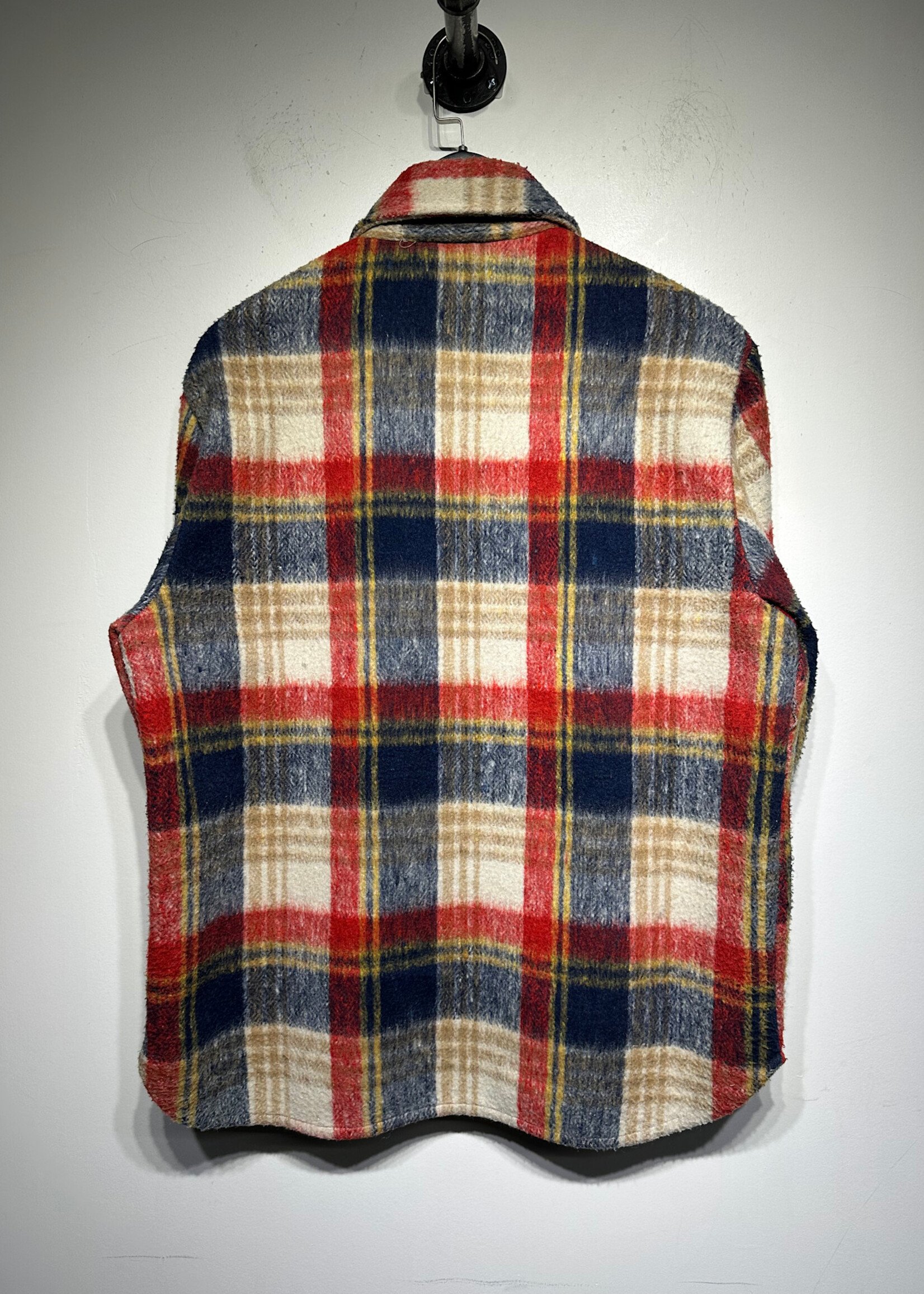 C.P.O Red and Blue Flannel BU Masc M