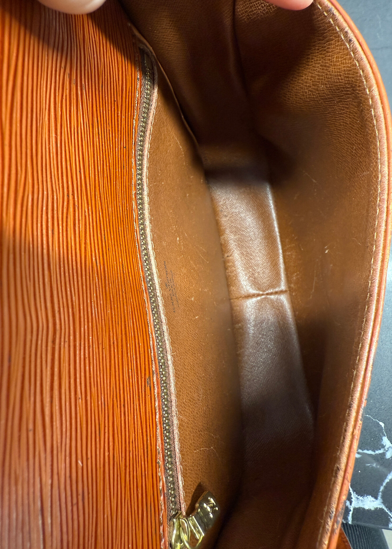 Louis Vuitton Vintage Epi 'Saint Cloud' Crossbody