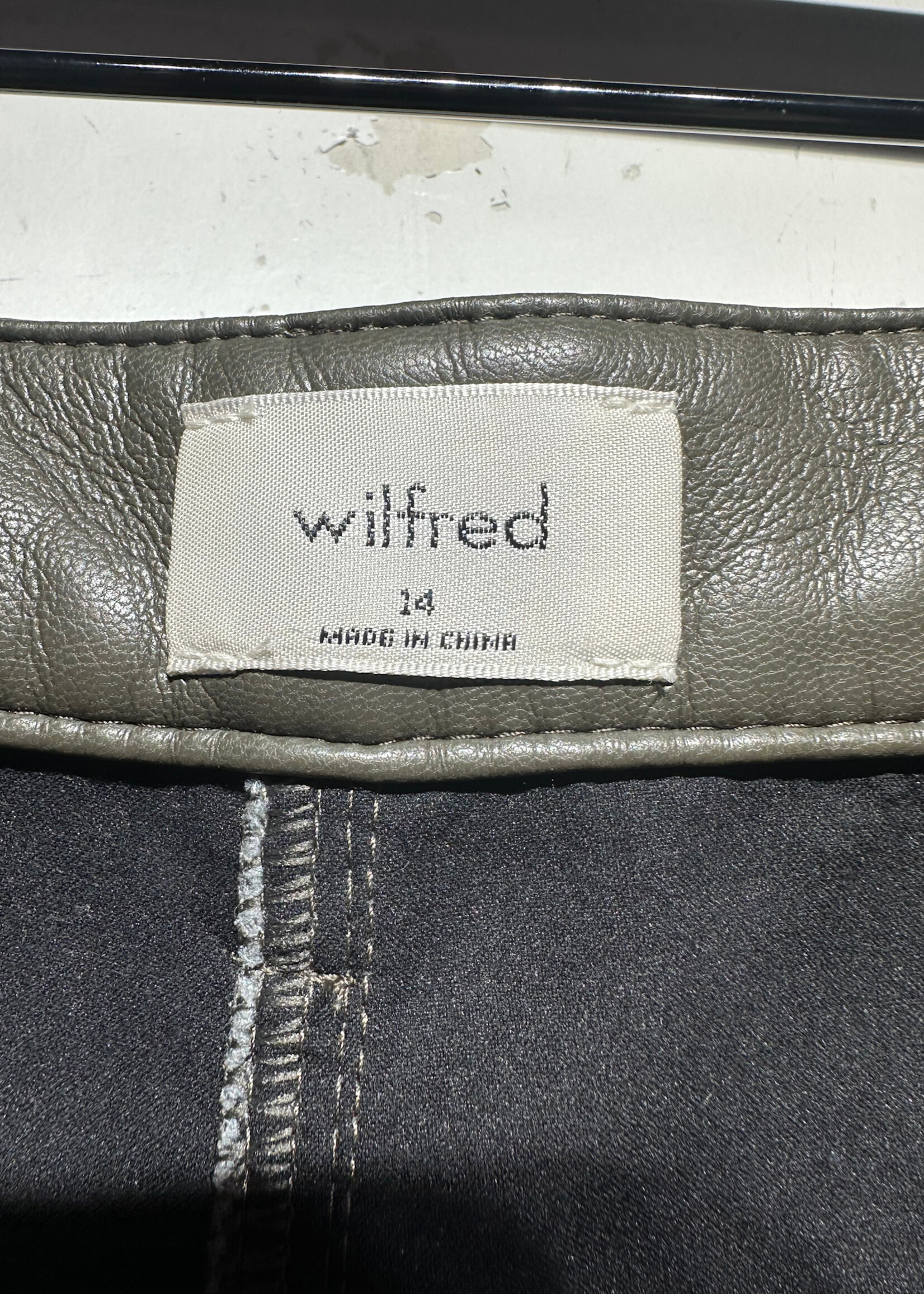 Wilfred Olive Faux Leather Pants Fem 34