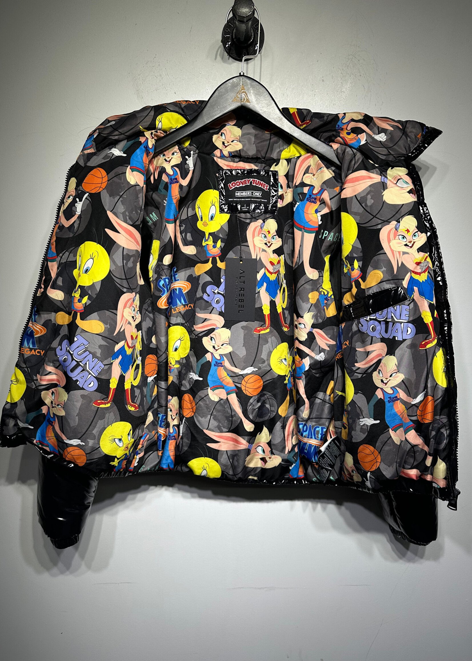 Members Only x Looney Tunes Black Jacket Fem L
