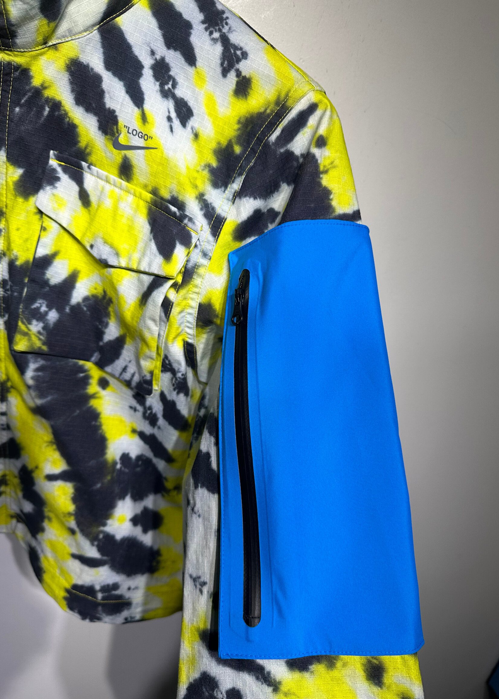 Off-White Nike Tie Dye Cargo Jacket Fem S