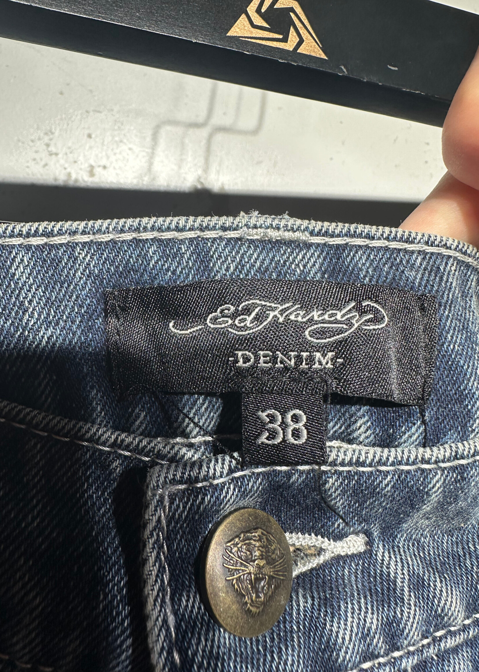 Ed Hardy NWT Wolf Old English Logo Jorts Masc 38"