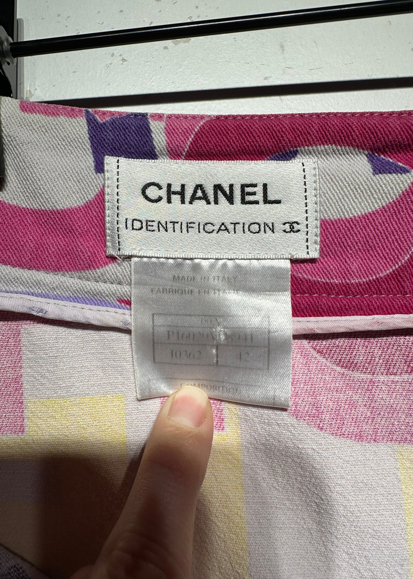 Chanel 2000 Printed Midi Skirt 42/30" As Is