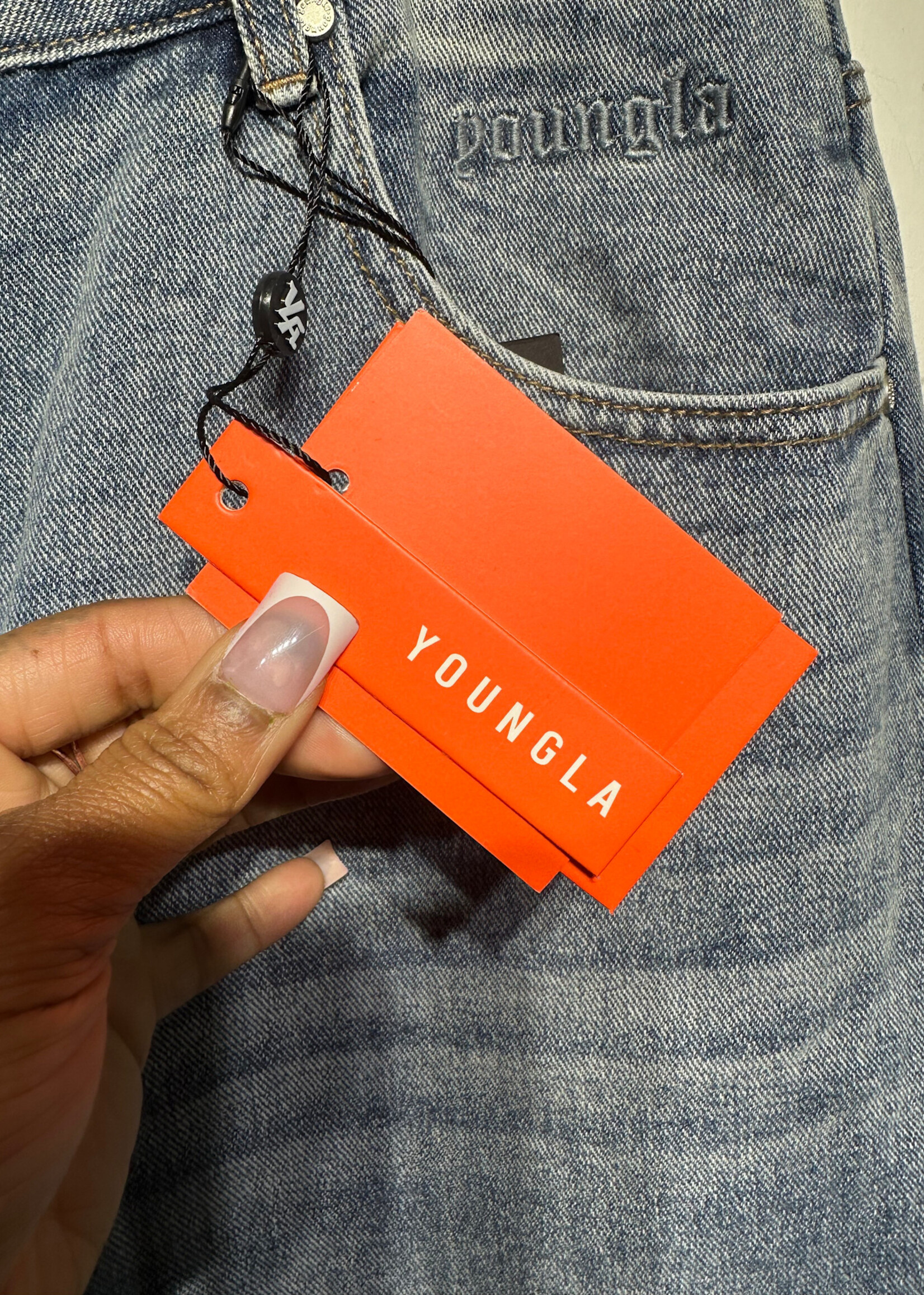 NWT Young LA Light Wash Baggy Jeans Masc 36