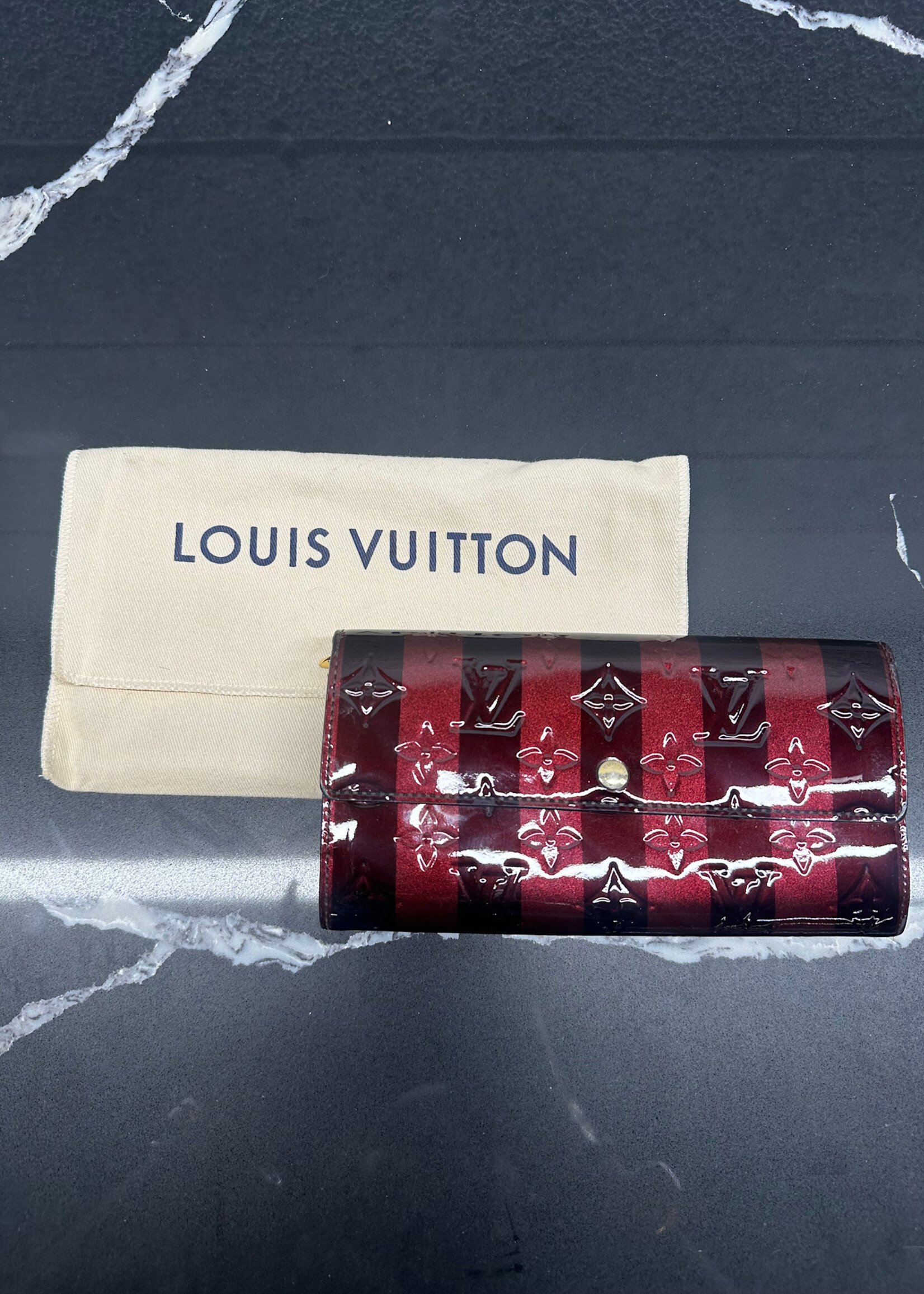 Louis Vuitton Alma Patent Leather Long Wallet OS