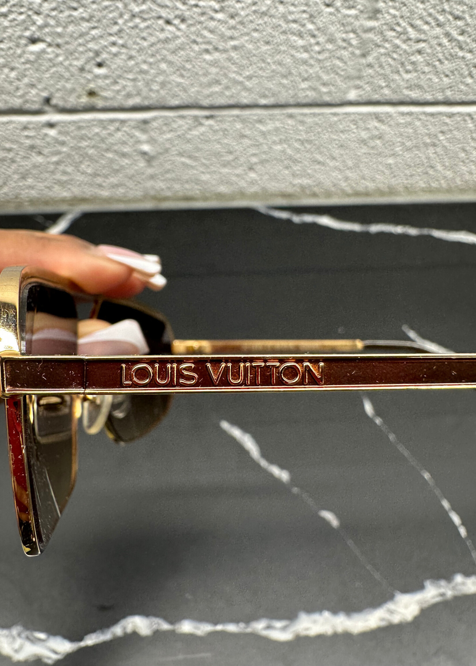 Louis Vuitton Z0169U Glasses W CASE