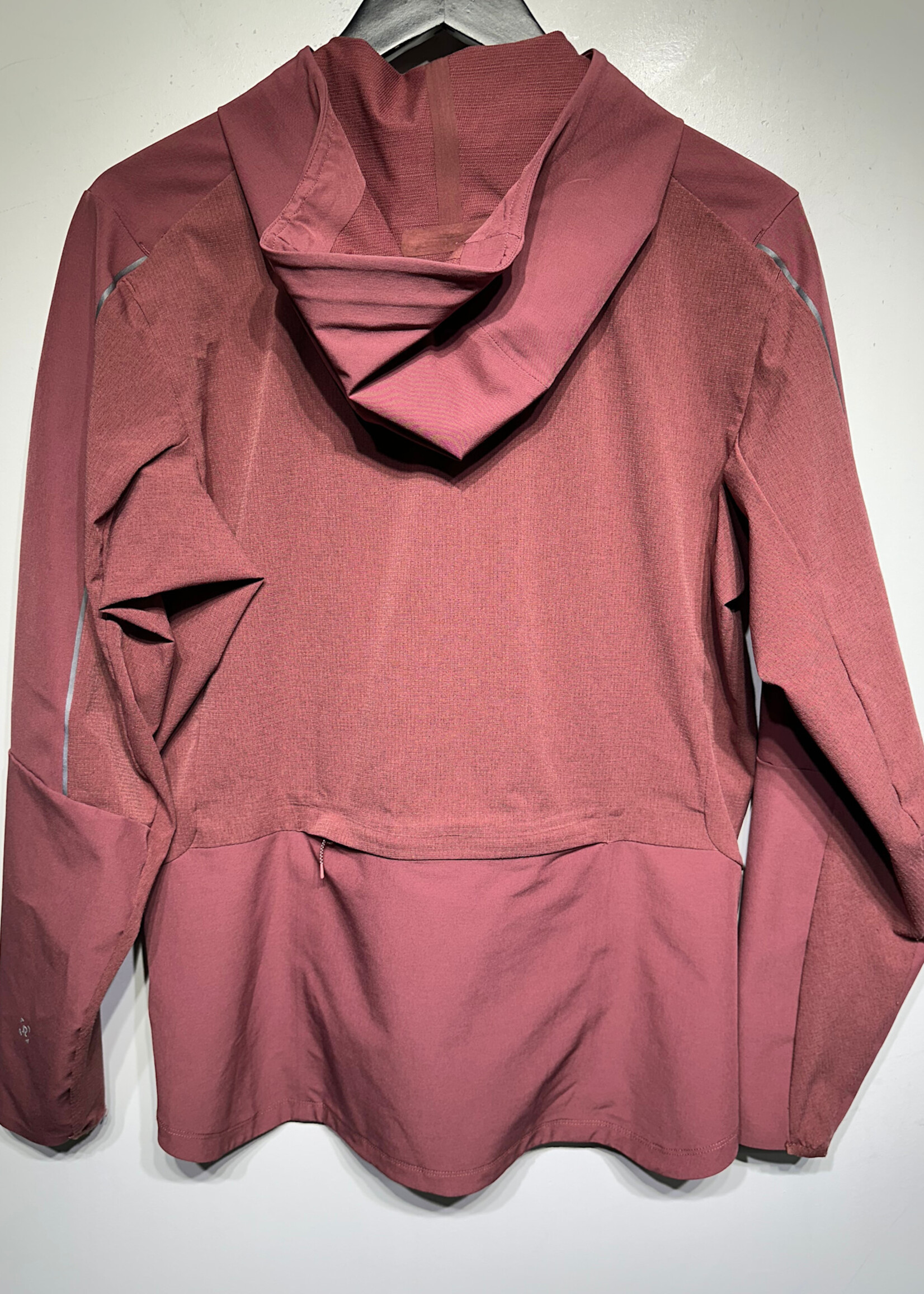 Lululemon Soft Red Zip Lightweight Jacket Fem S