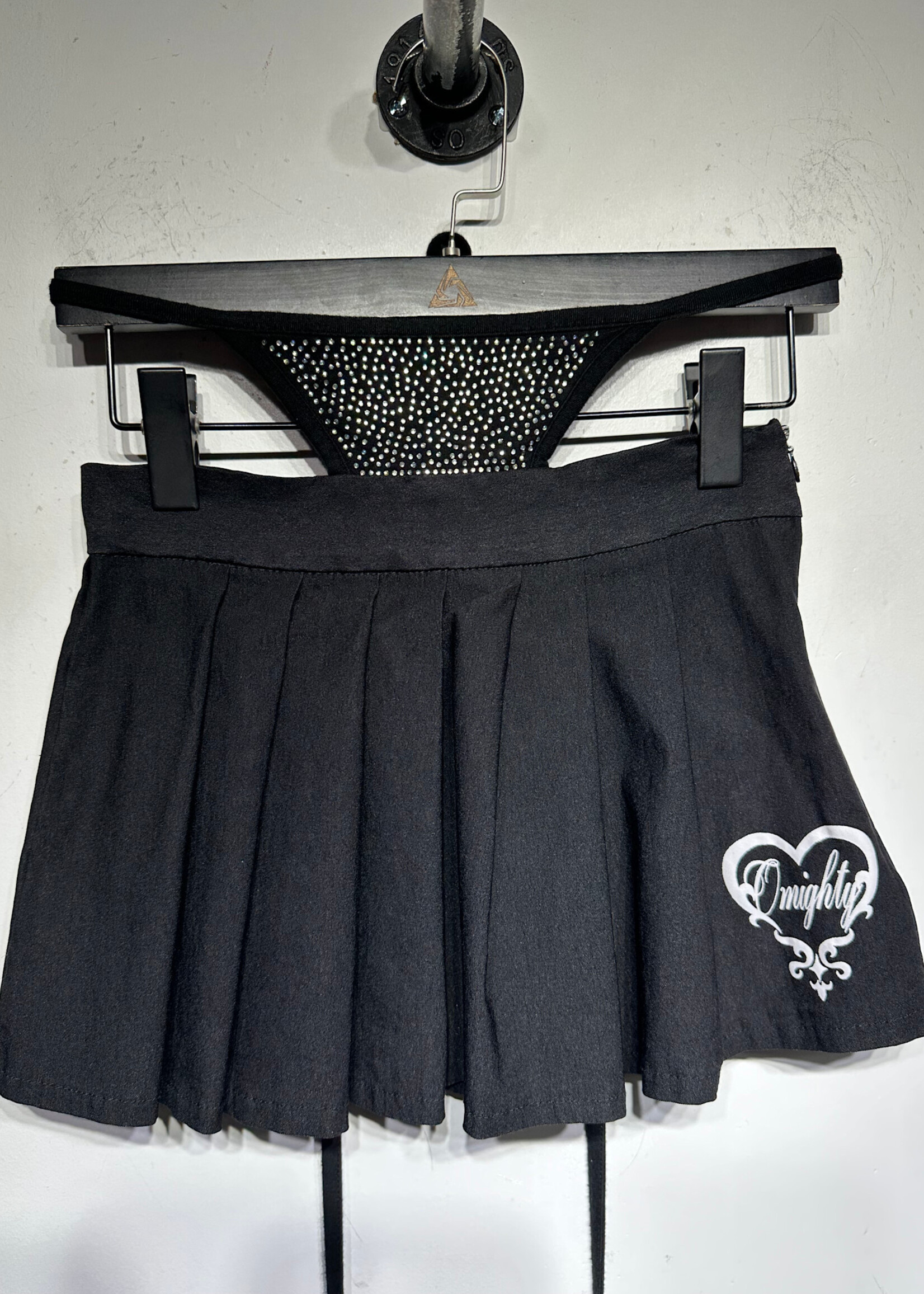 Omighty Black Pleated Tie Skirt S/26