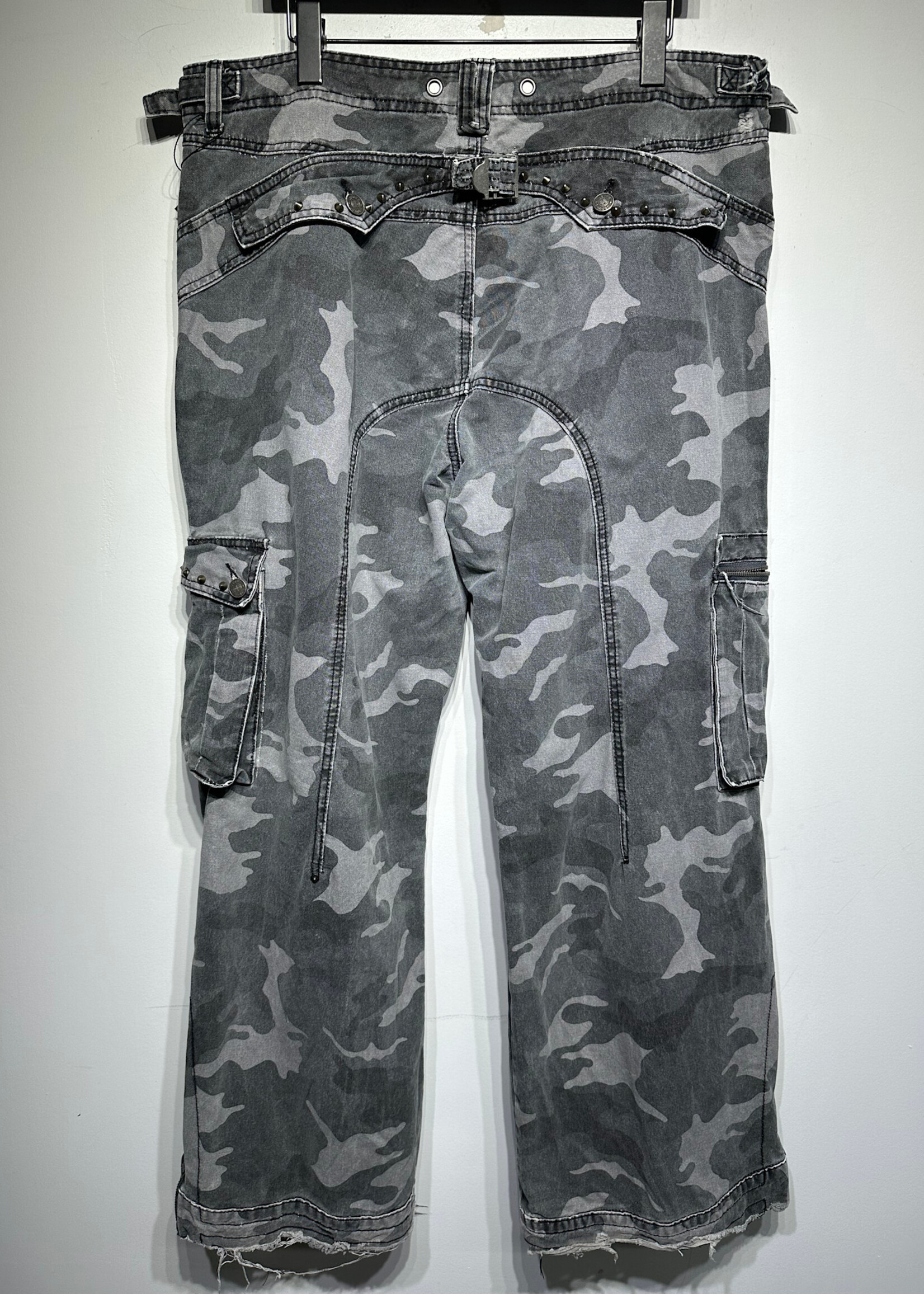Jaded LDN Grey Camo Cargo Pants Fem 38