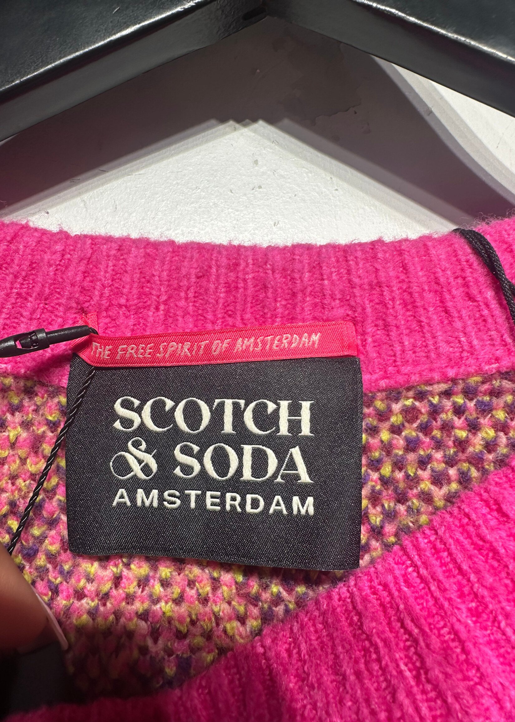 NWT Scotch & Soda Pink Printed Sweater M